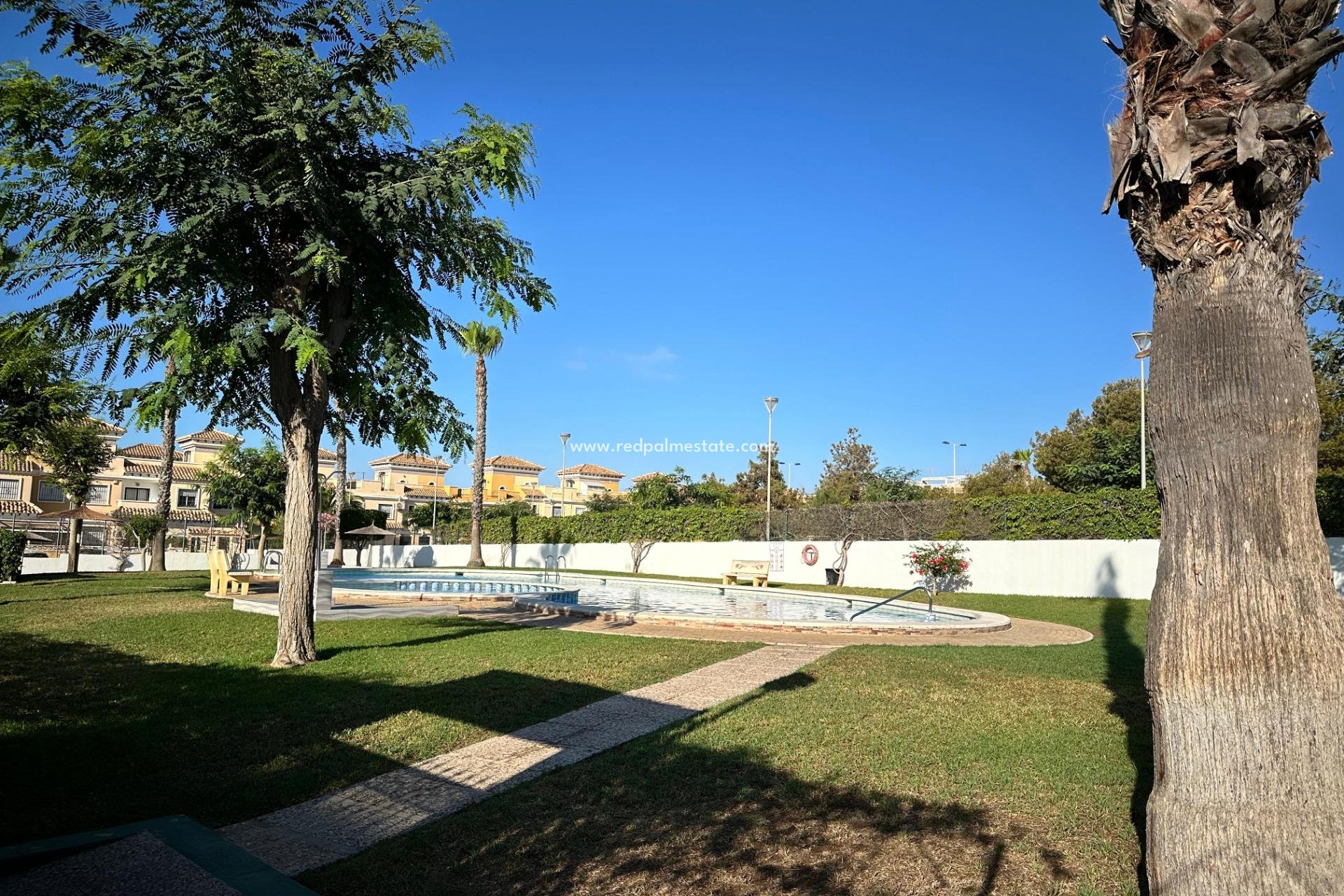 Återförsäljning - Villa -
Torrevieja - Nueva Torrevieja - Aguas Nuevas