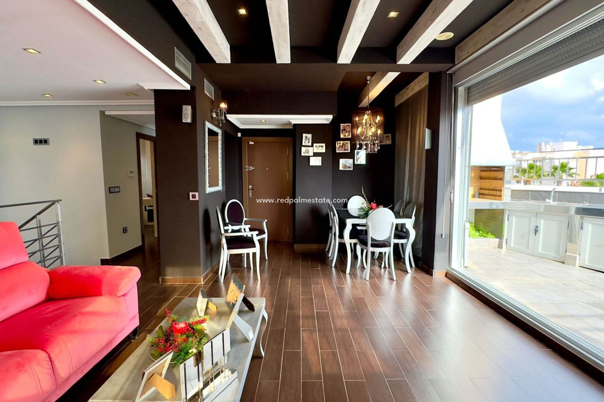 Återförsäljning - Villa -
Torrevieja - Nueva Torrevieja - Aguas Nuevas