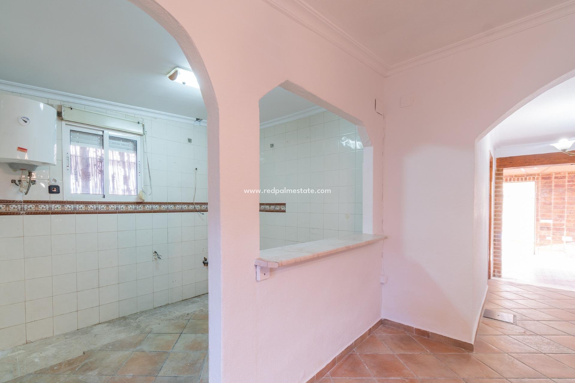 Återförsäljning - Villa -
Torrevieja - Orihuela costa