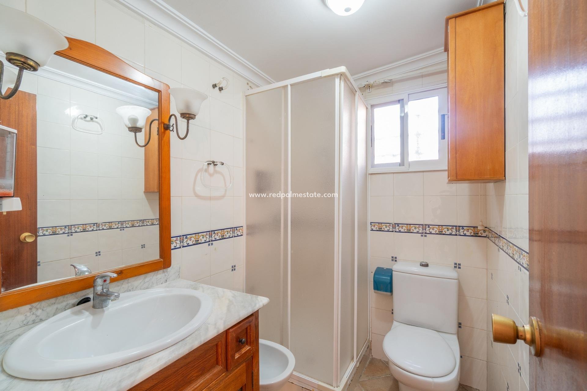 Återförsäljning - Villa -
Torrevieja - Orihuela costa