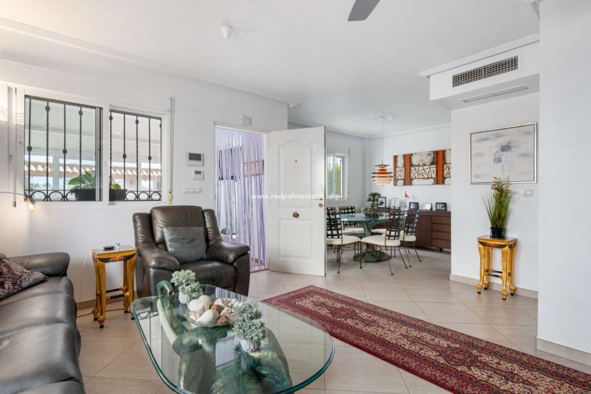 Återförsäljning - Villa -
Torrevieja - Punta prima