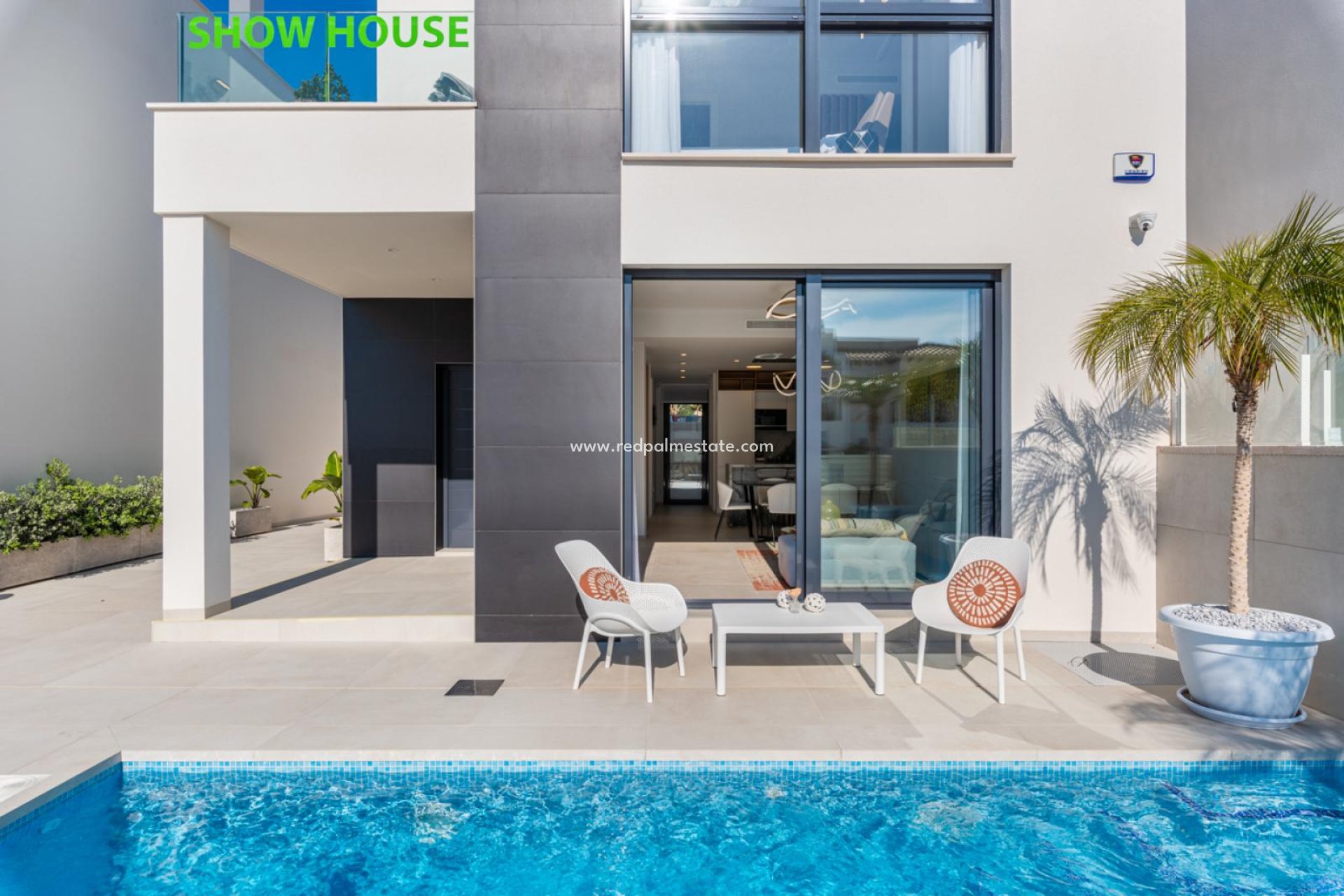 Återförsäljning - Villa -
Torrevieja - Punta prima