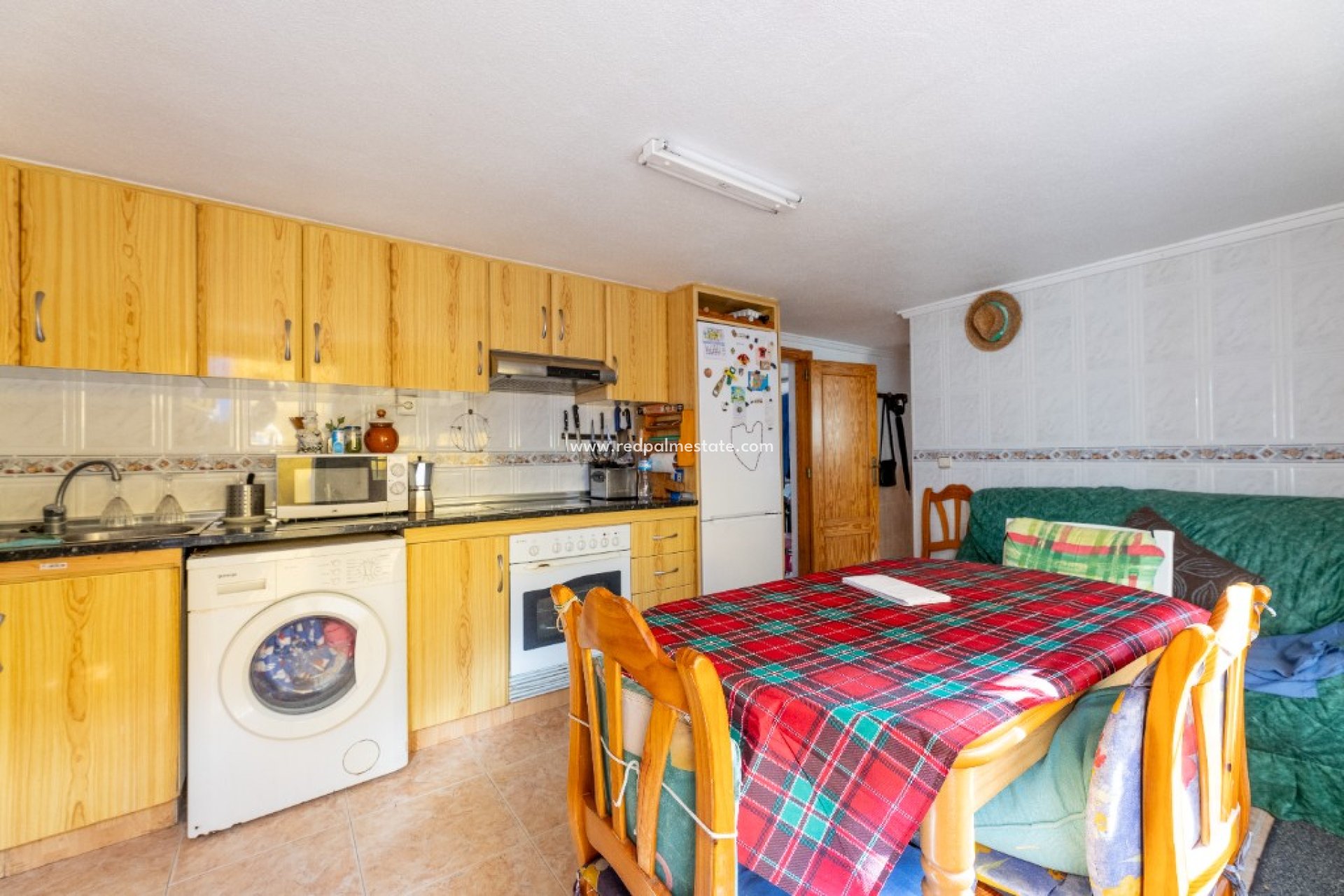 Återförsäljning - Villa -
Torrevieja - Punta prima