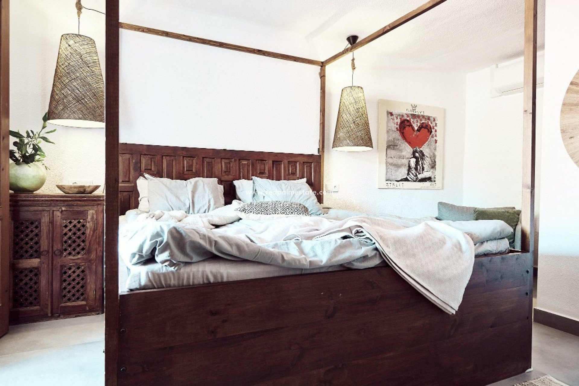 Återförsäljning - Villa -
Torrevieja - Punta prima