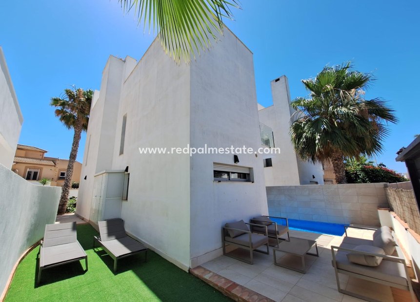 Återförsäljning - Villa -
Torrevieja - Rosaleda-los frutales