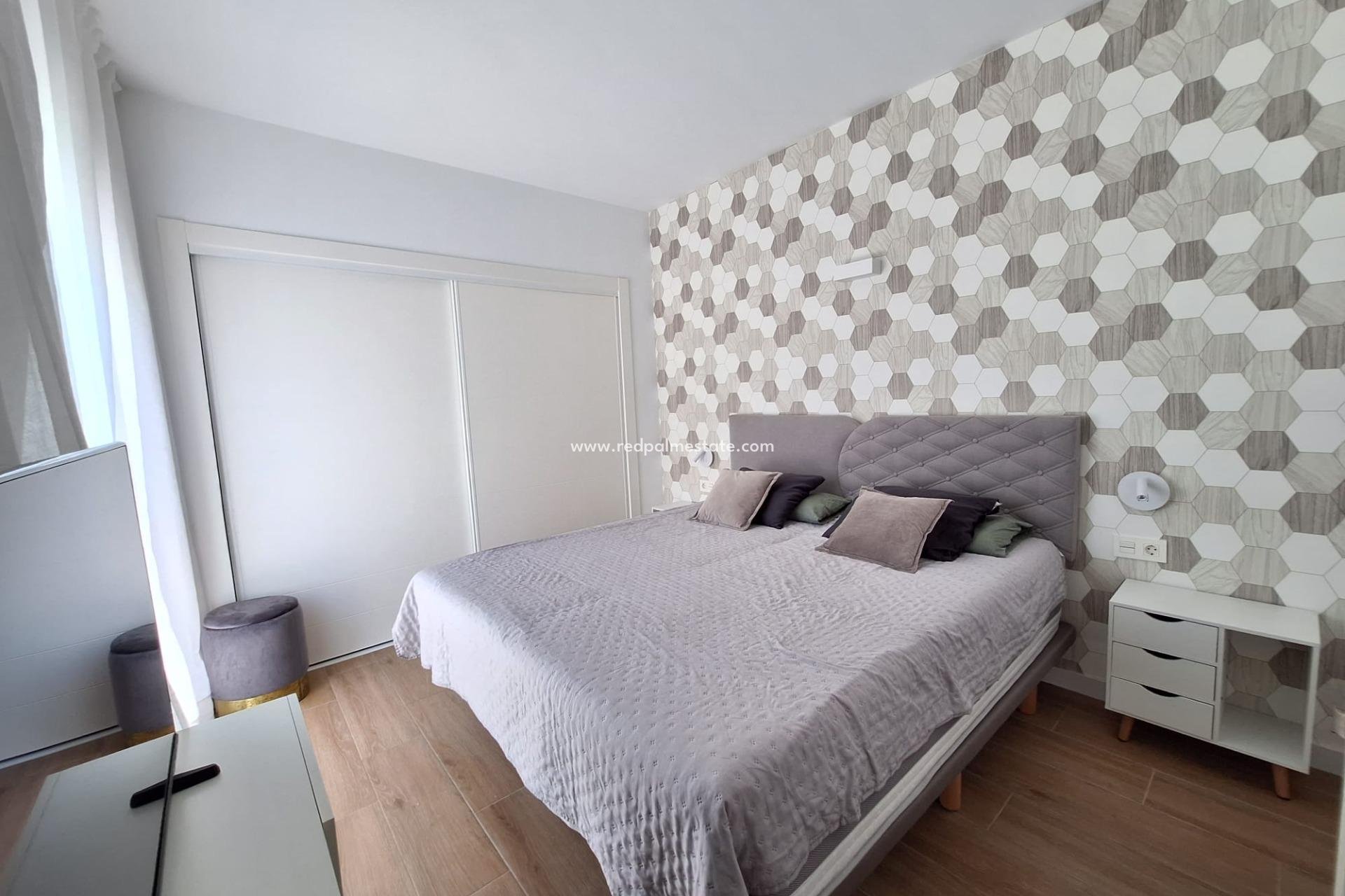 Återförsäljning - Villa -
Torrevieja - Rosaleda-los frutales