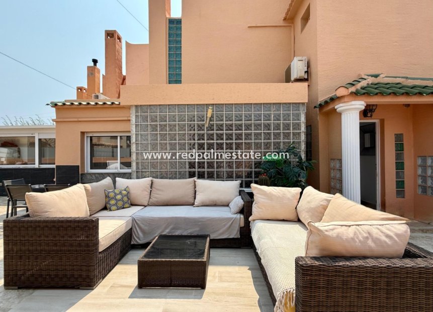 Återförsäljning - Villa -
Torrevieja - Rosaleda-los frutales