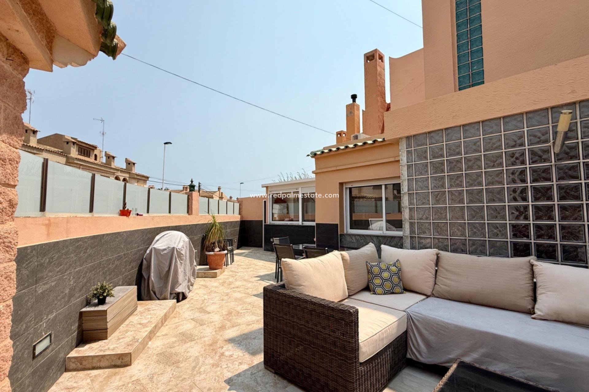 Återförsäljning - Villa -
Torrevieja - Rosaleda-los frutales