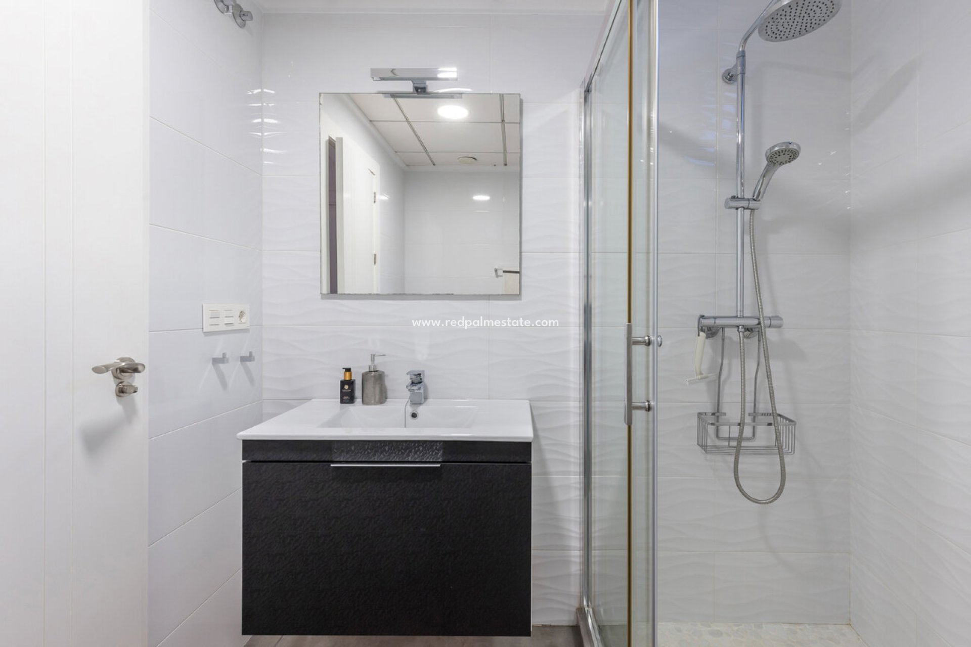 Återförsäljning - Villa -
Torrevieja - Rosaleda