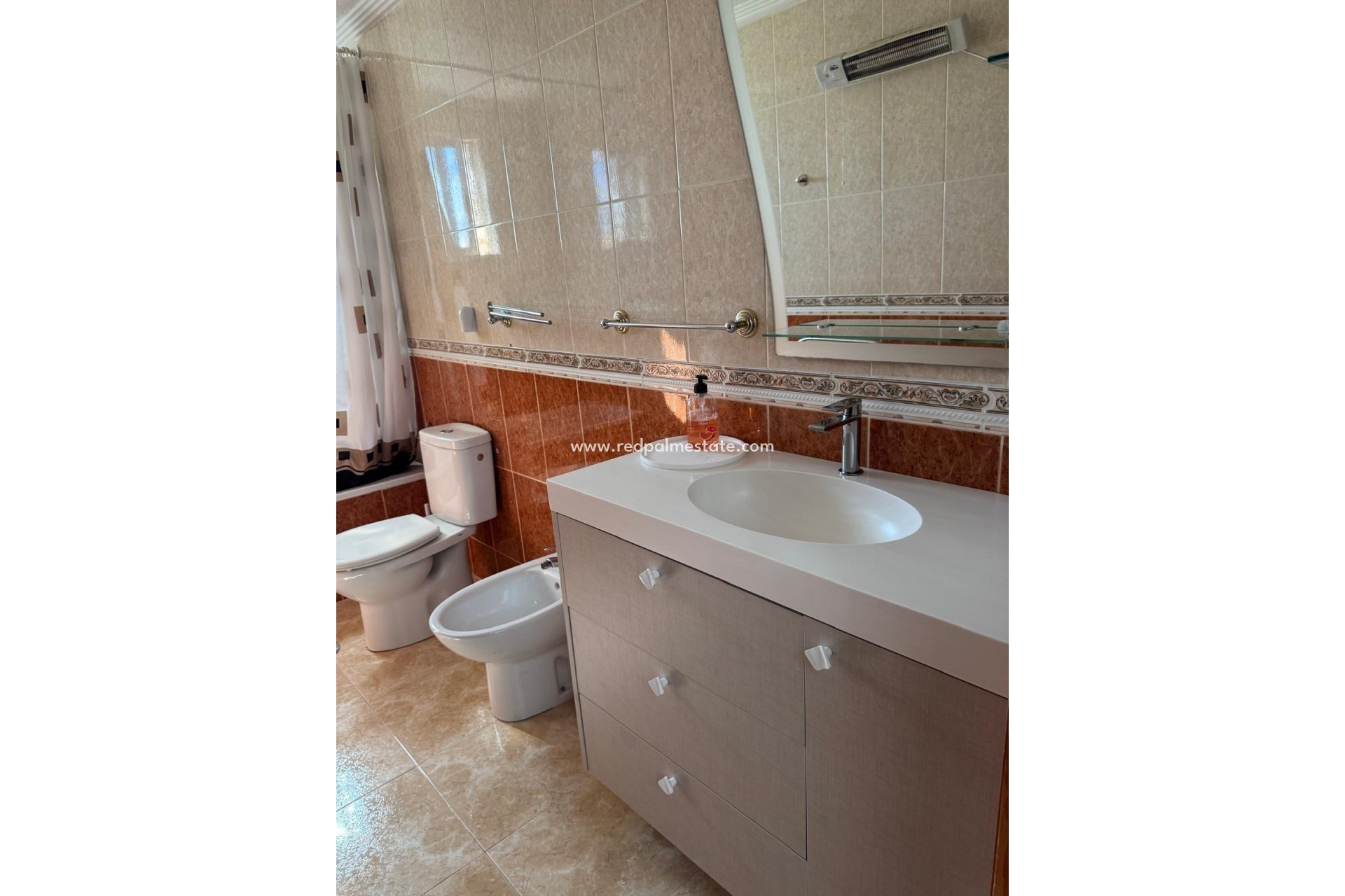 Återförsäljning - Villa -
Torrevieja - San luis