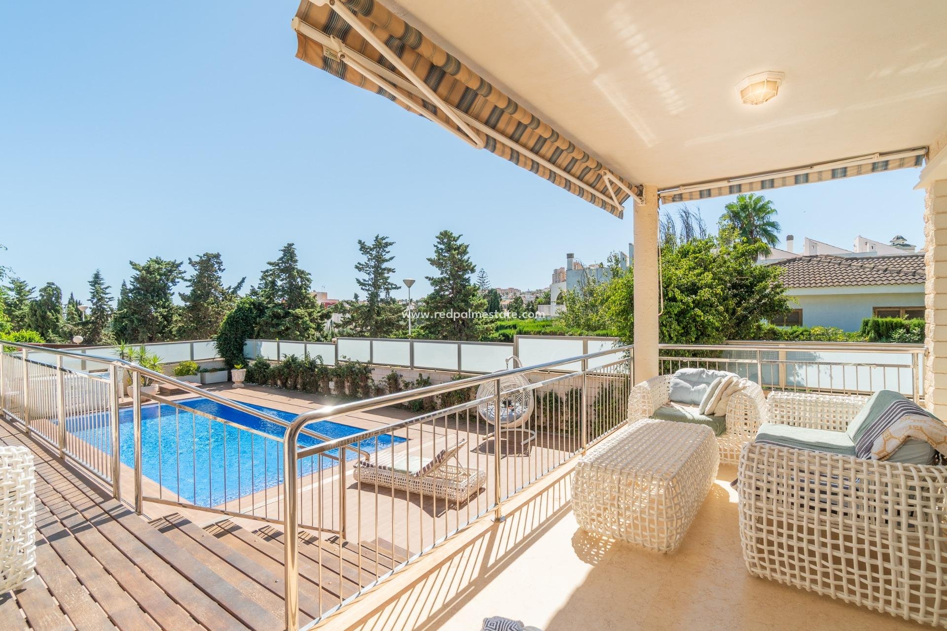 Återförsäljning - Villa -
Torrevieja - Torre la mata
