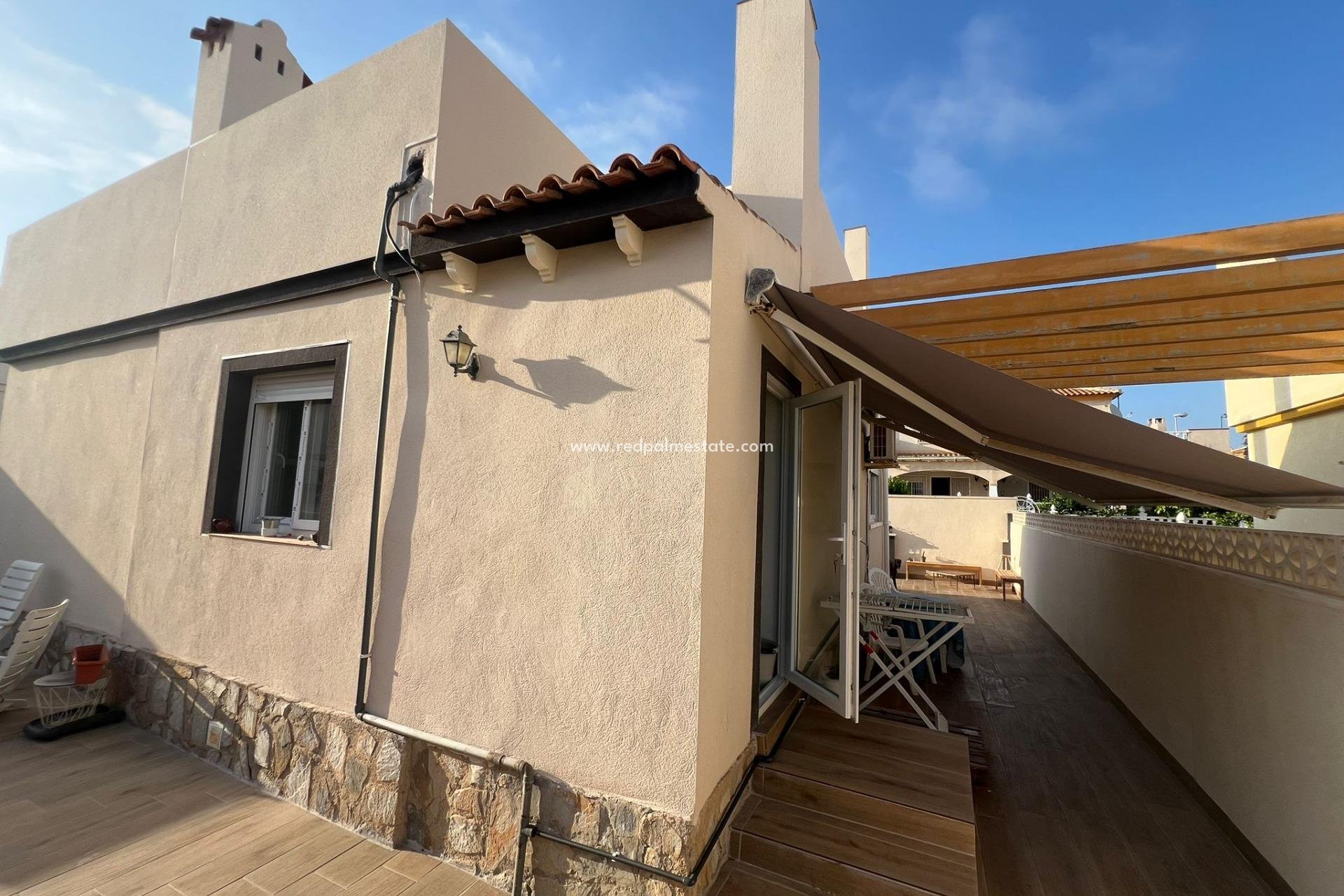 Återförsäljning - Villa -
Torrevieja - Torreblanca