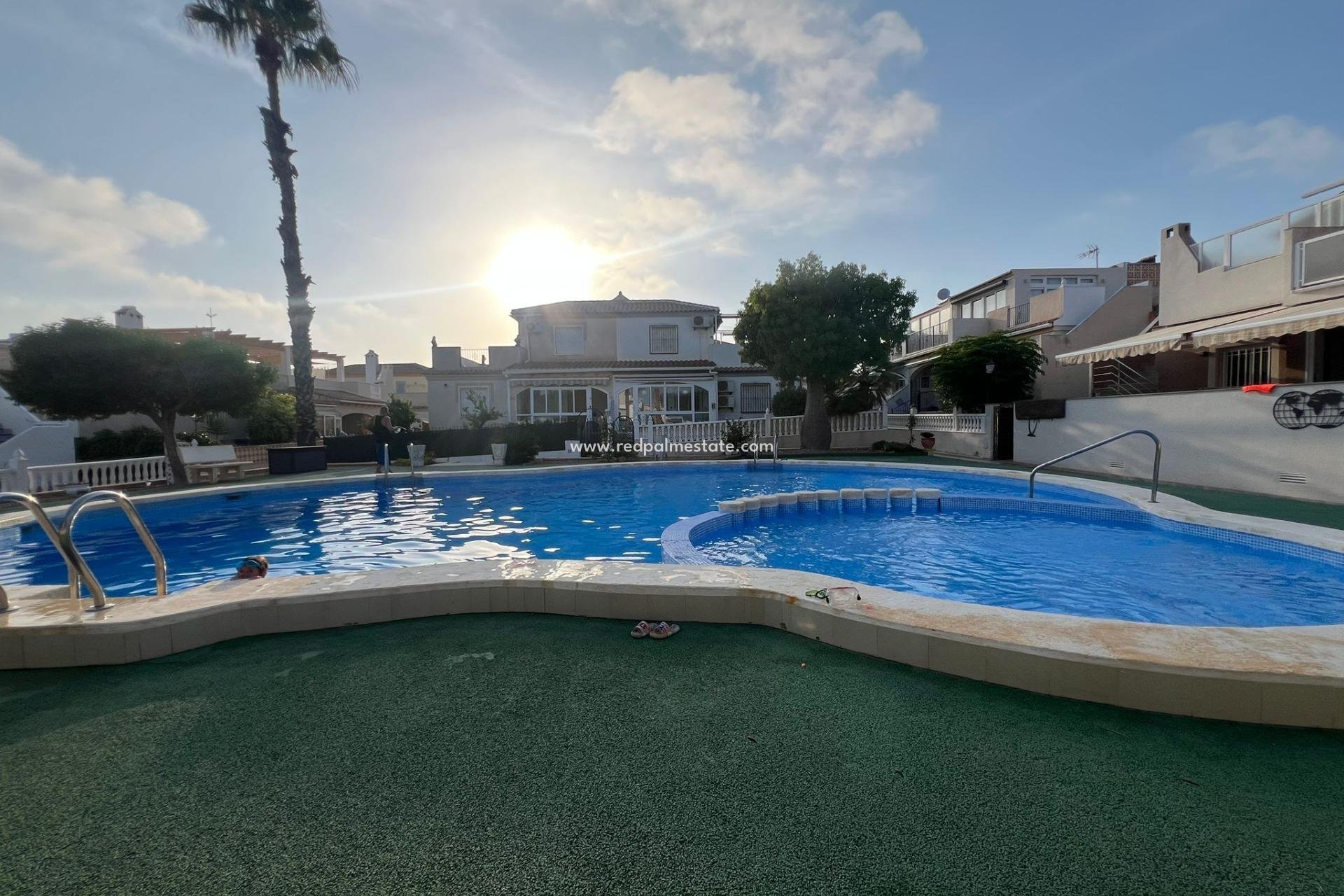 Återförsäljning - Villa -
Torrevieja - Torreblanca