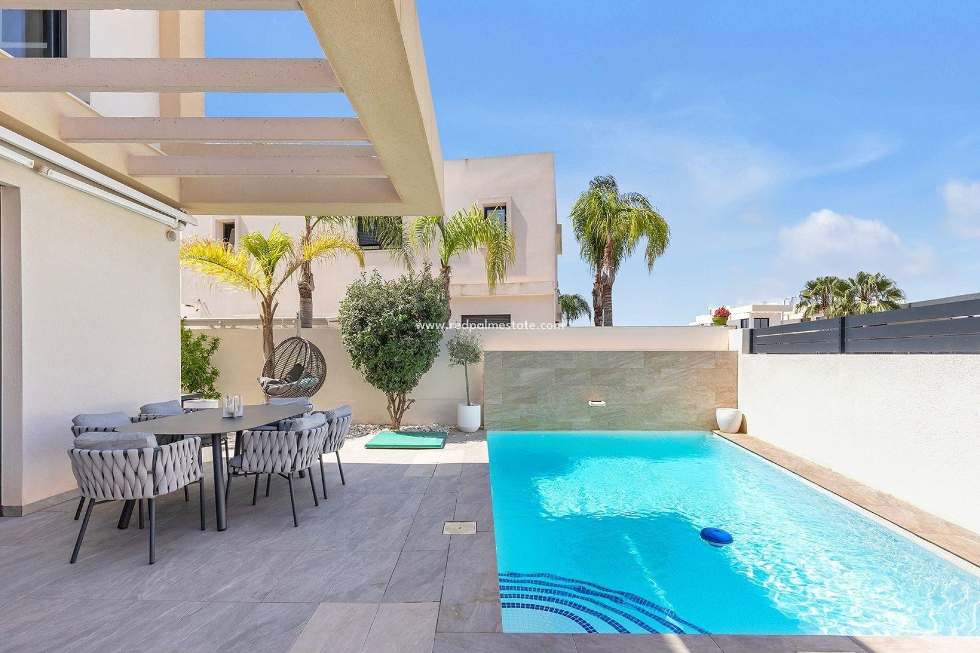 Återförsäljning - Villa -
Torrevieja - Torretas