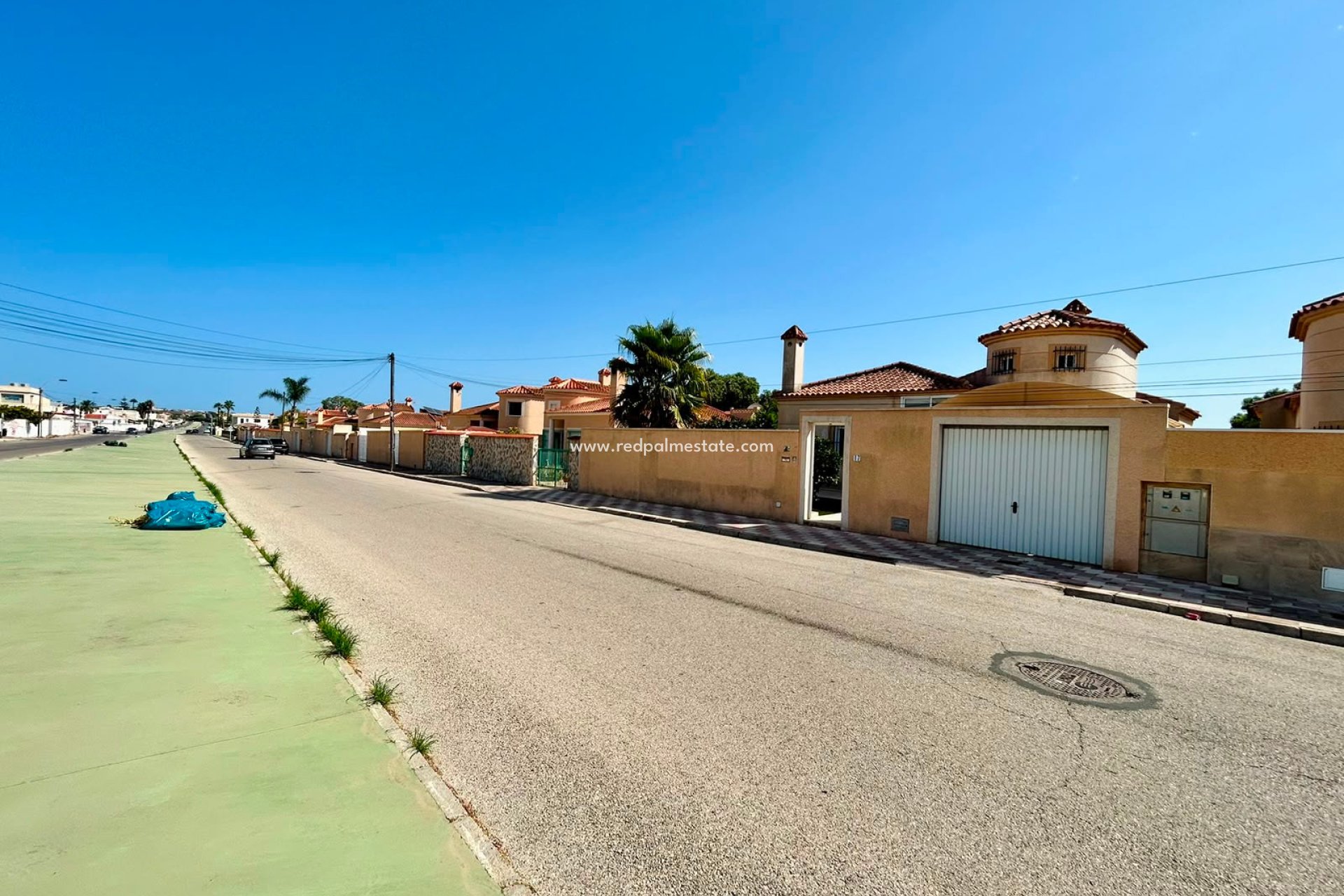Återförsäljning - Villa -
Torrevieja - Urbanización San Luis
