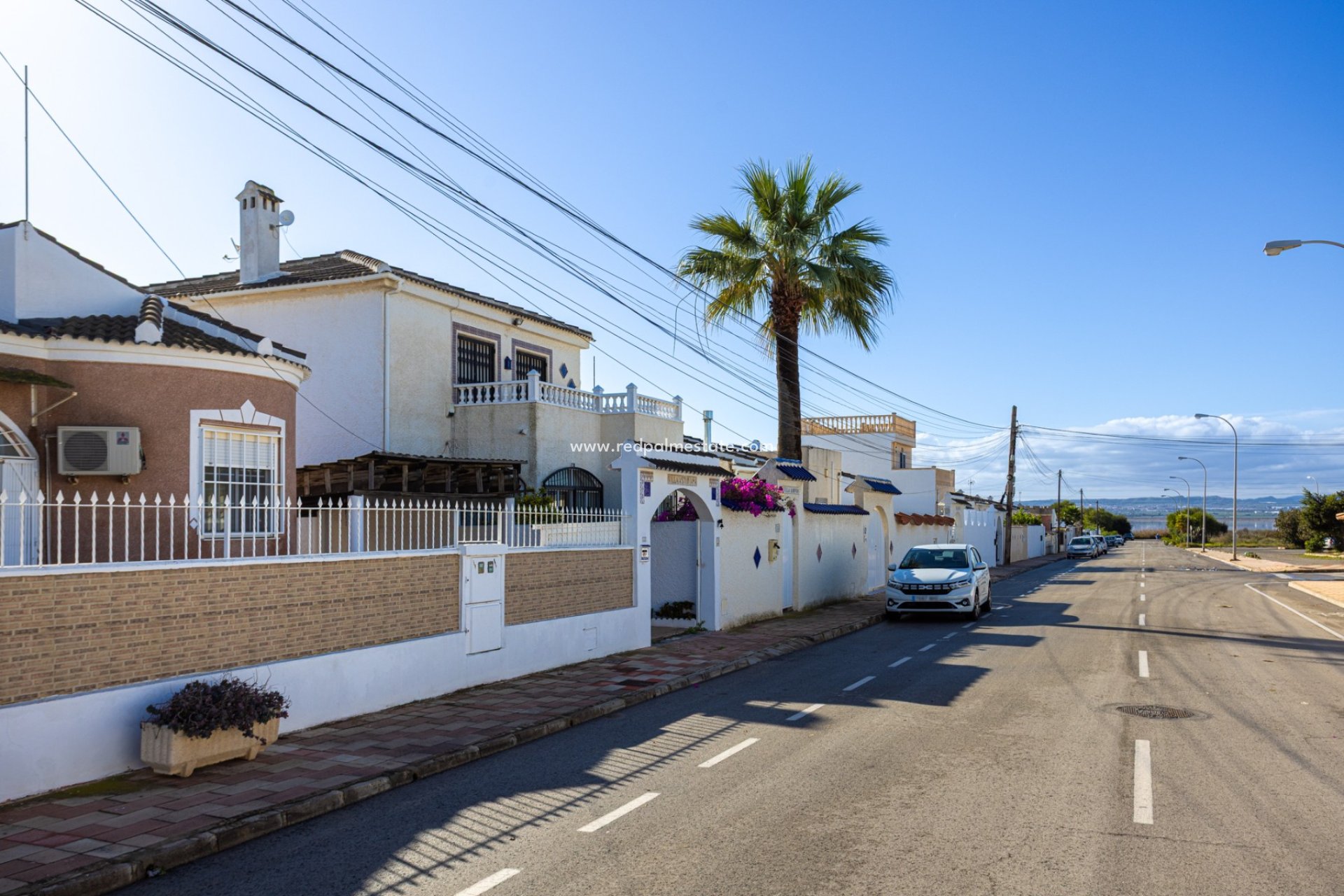 Återförsäljning - Villa -
Torrevieja - Urbanización San Luis