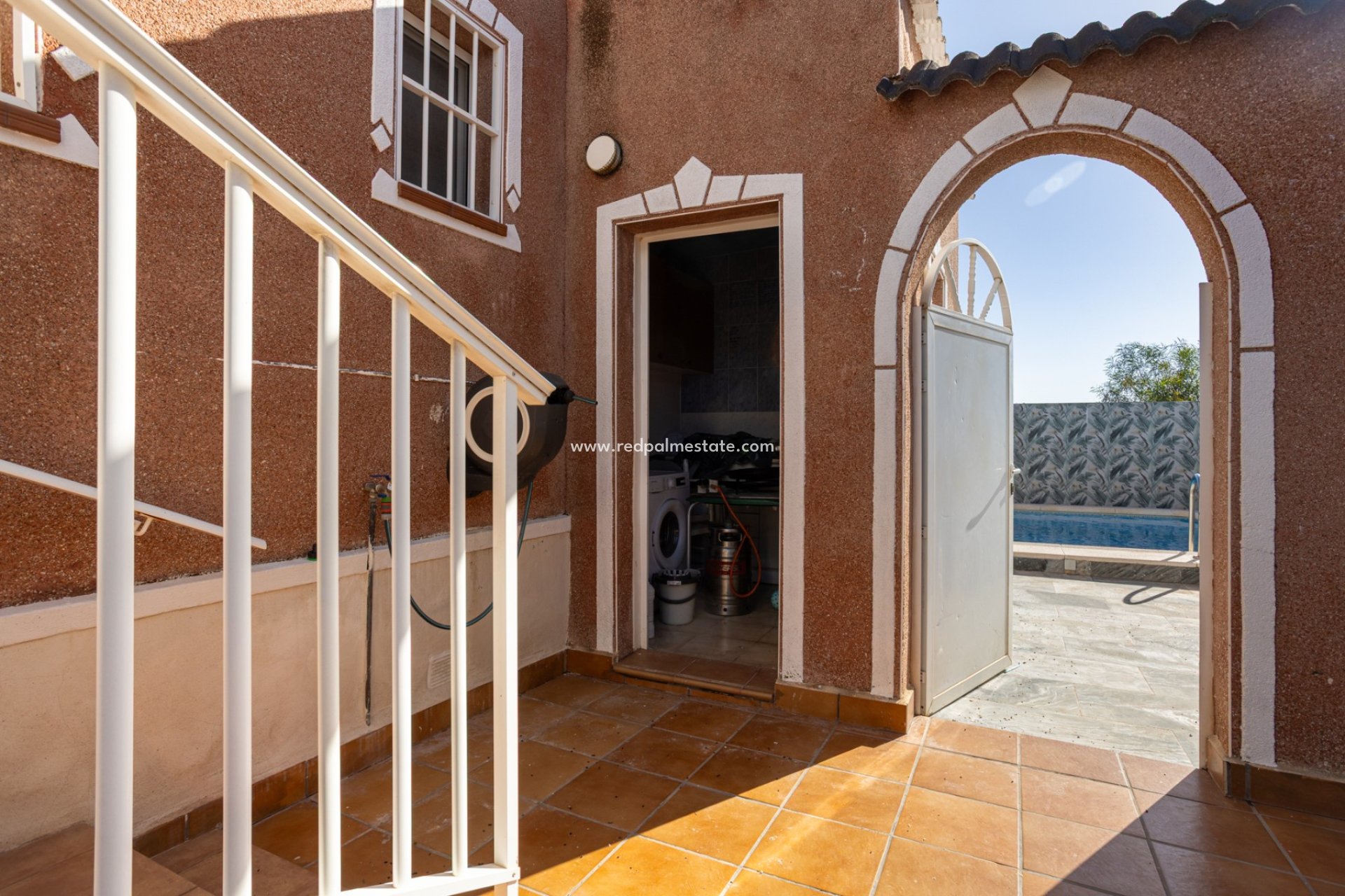 Återförsäljning - Villa -
Torrevieja - Urbanización San Luis