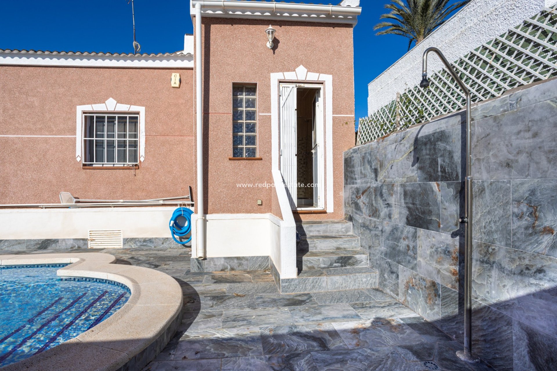 Återförsäljning - Villa -
Torrevieja - Urbanización San Luis