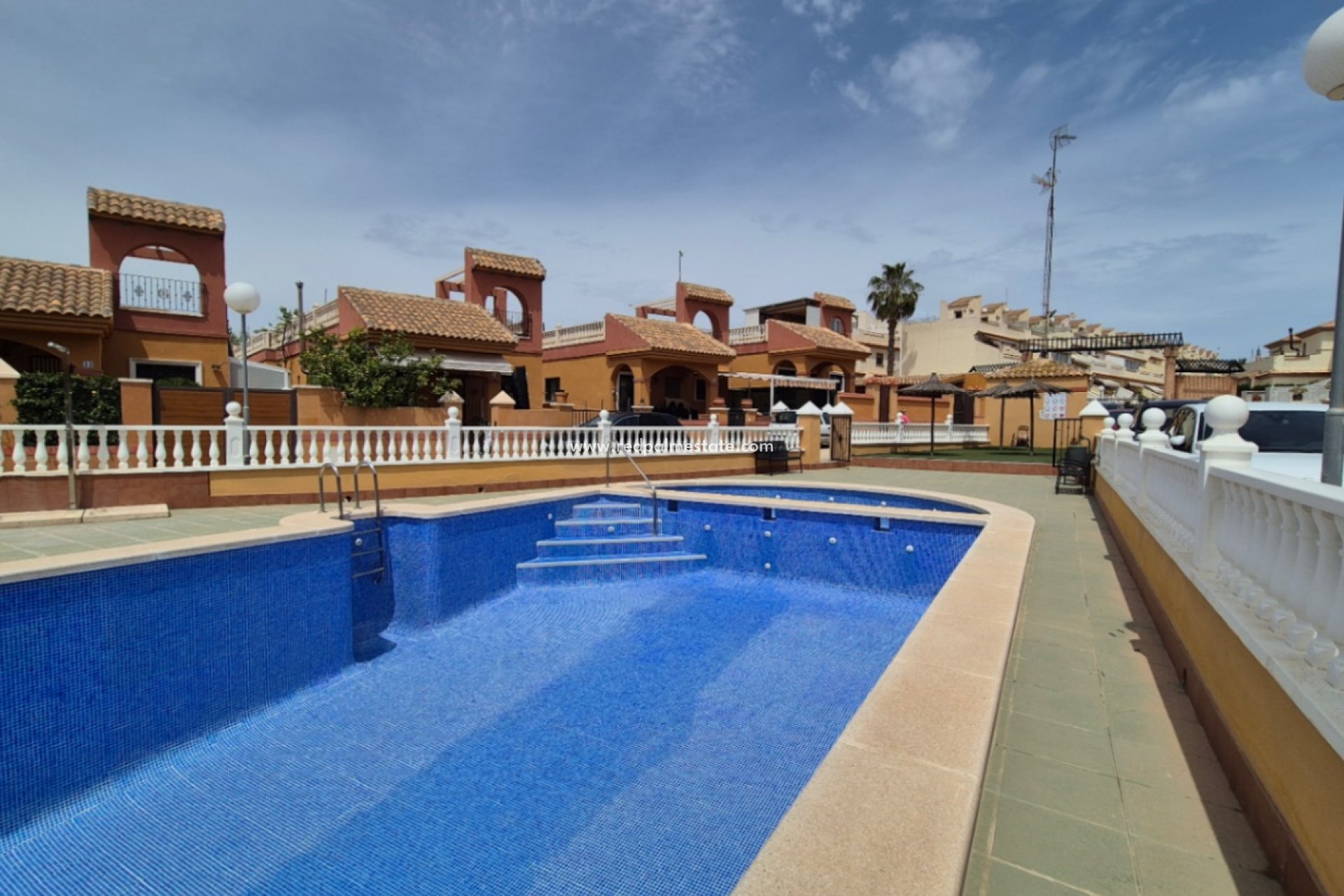 Återförsäljning - Villa -
Torrevieja