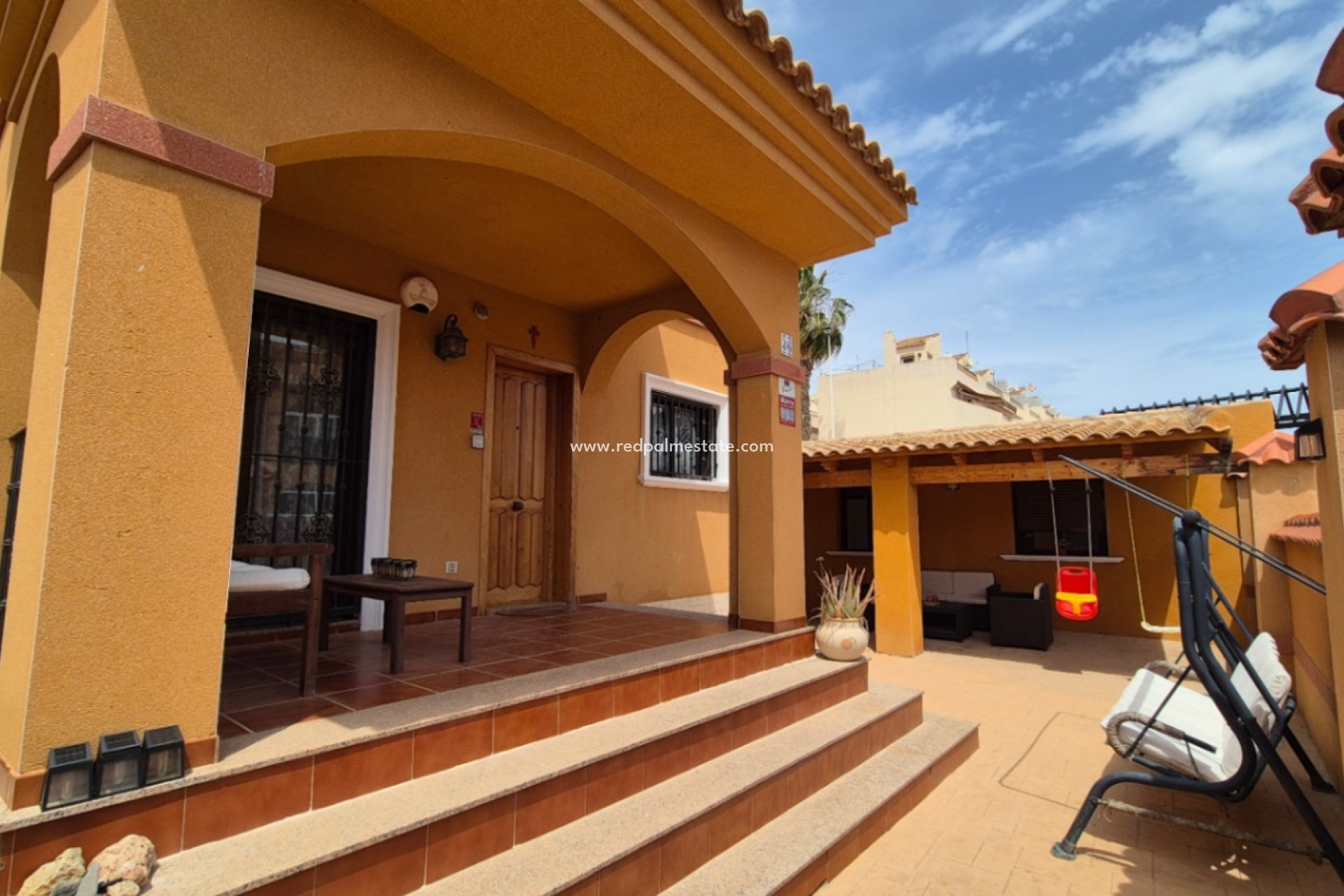 Återförsäljning - Villa -
Torrevieja