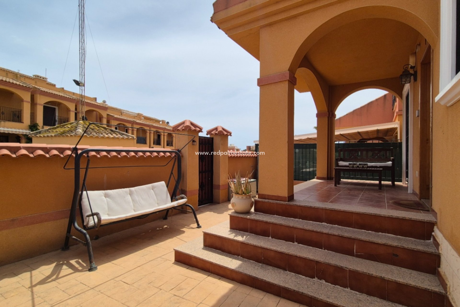 Återförsäljning - Villa -
Torrevieja