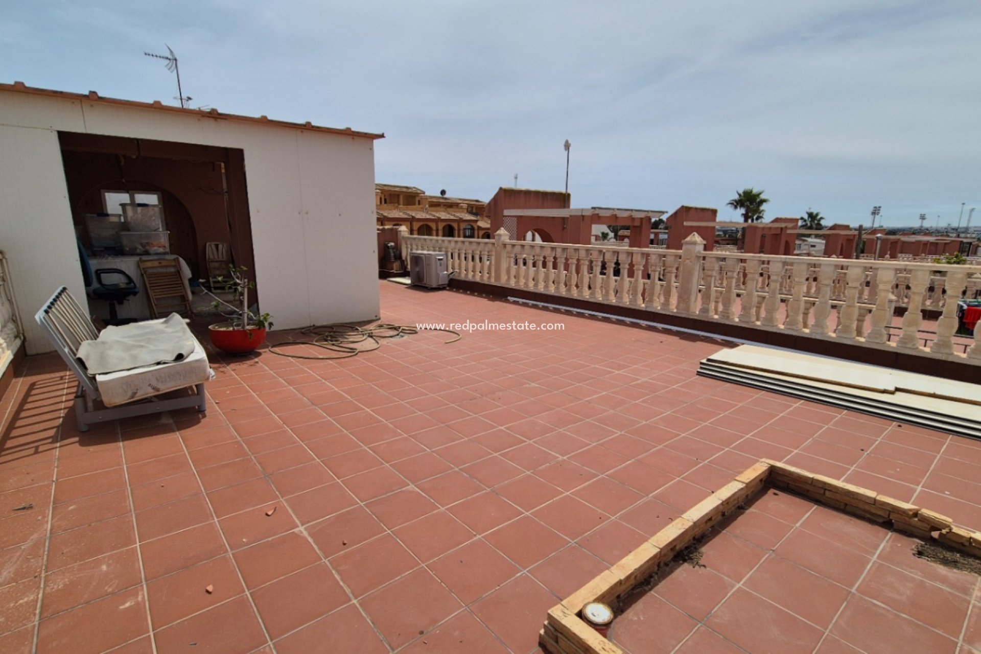 Återförsäljning - Villa -
Torrevieja