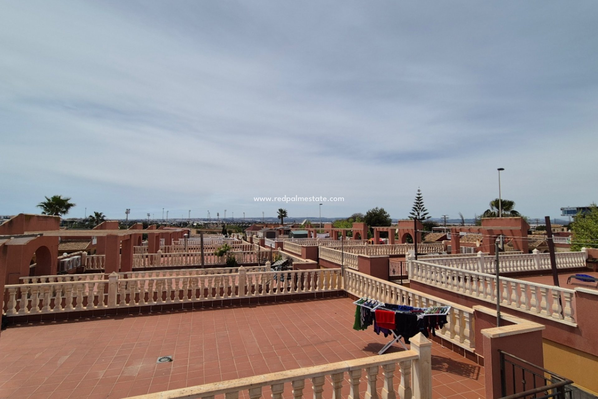 Återförsäljning - Villa -
Torrevieja