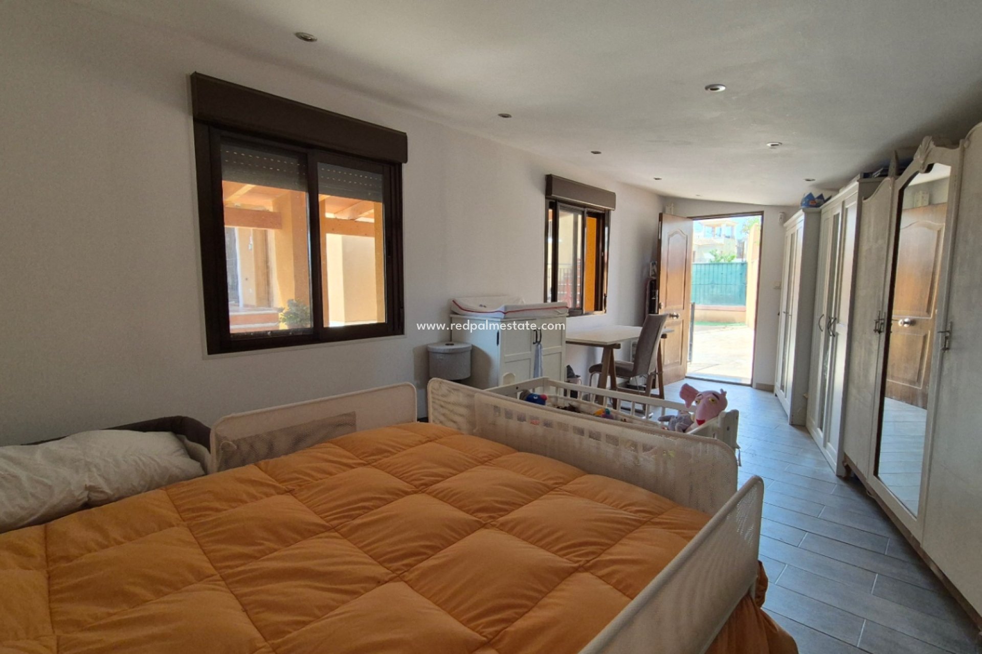 Återförsäljning - Villa -
Torrevieja