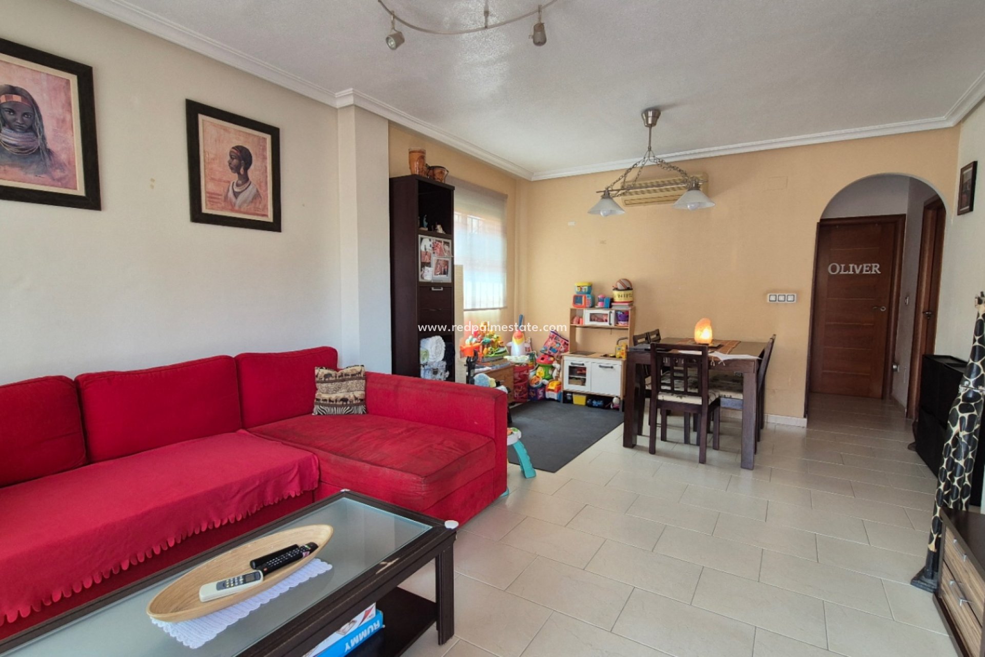 Återförsäljning - Villa -
Torrevieja