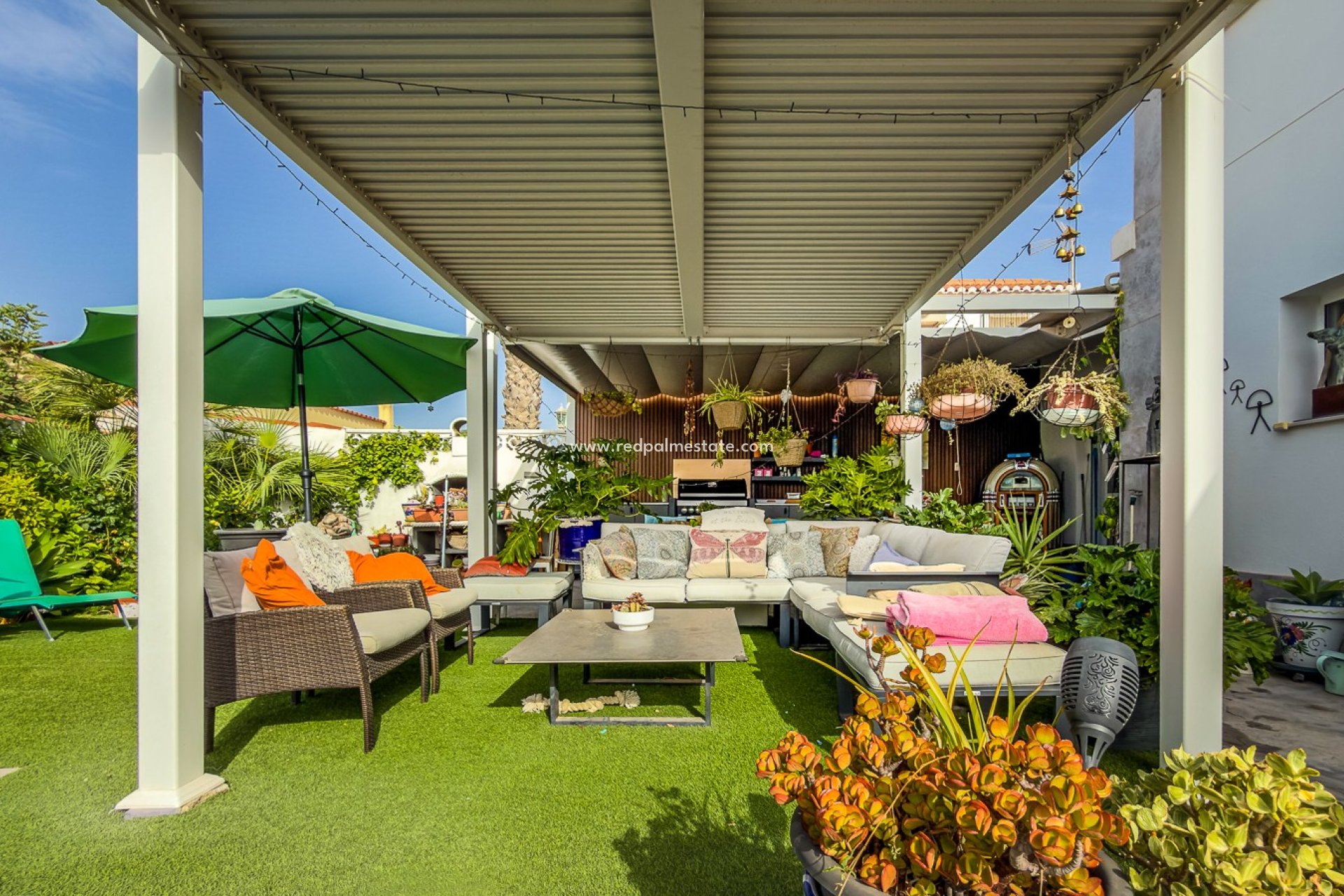 Återförsäljning - Villa -
Torrevieja