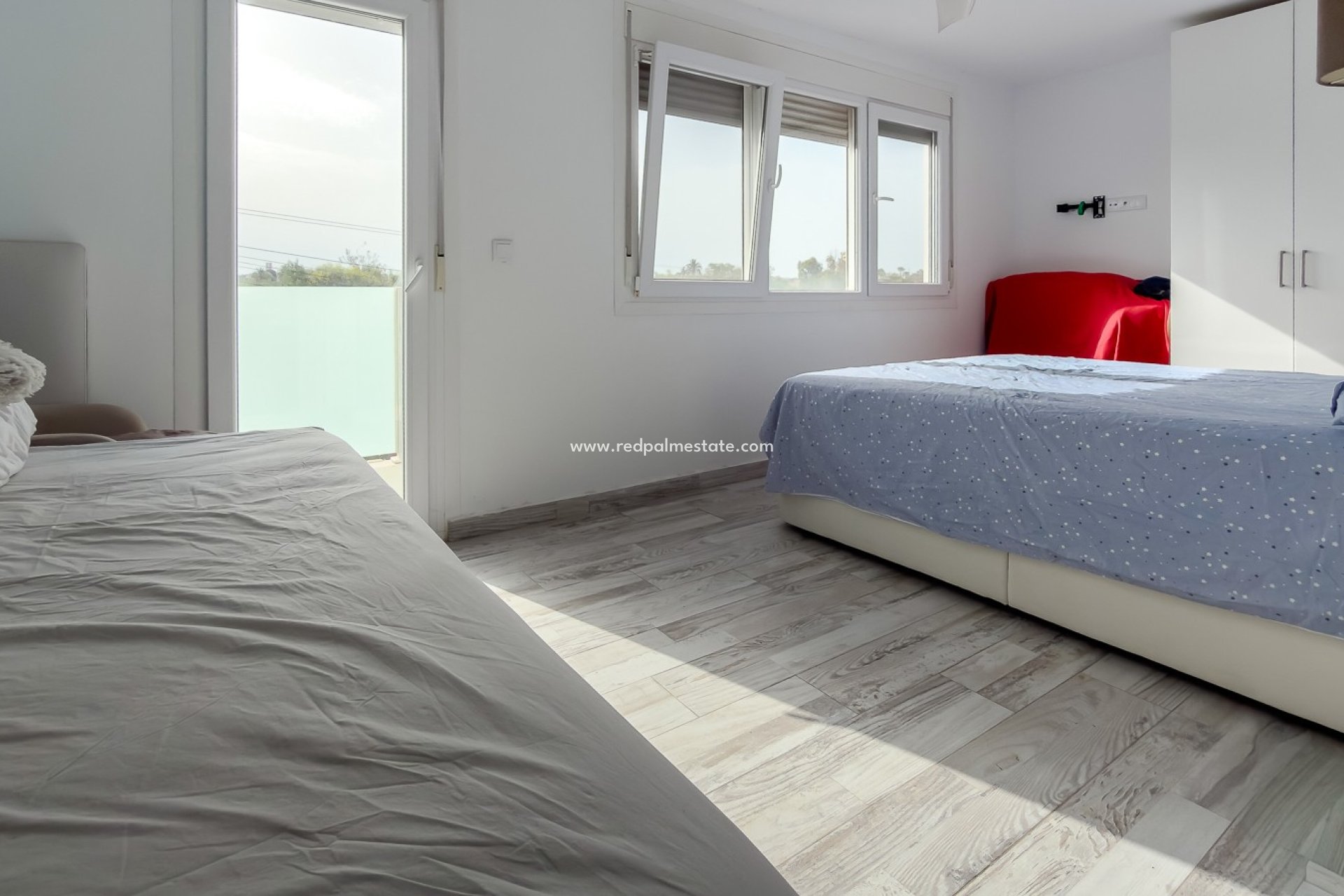 Återförsäljning - Villa -
Torrevieja