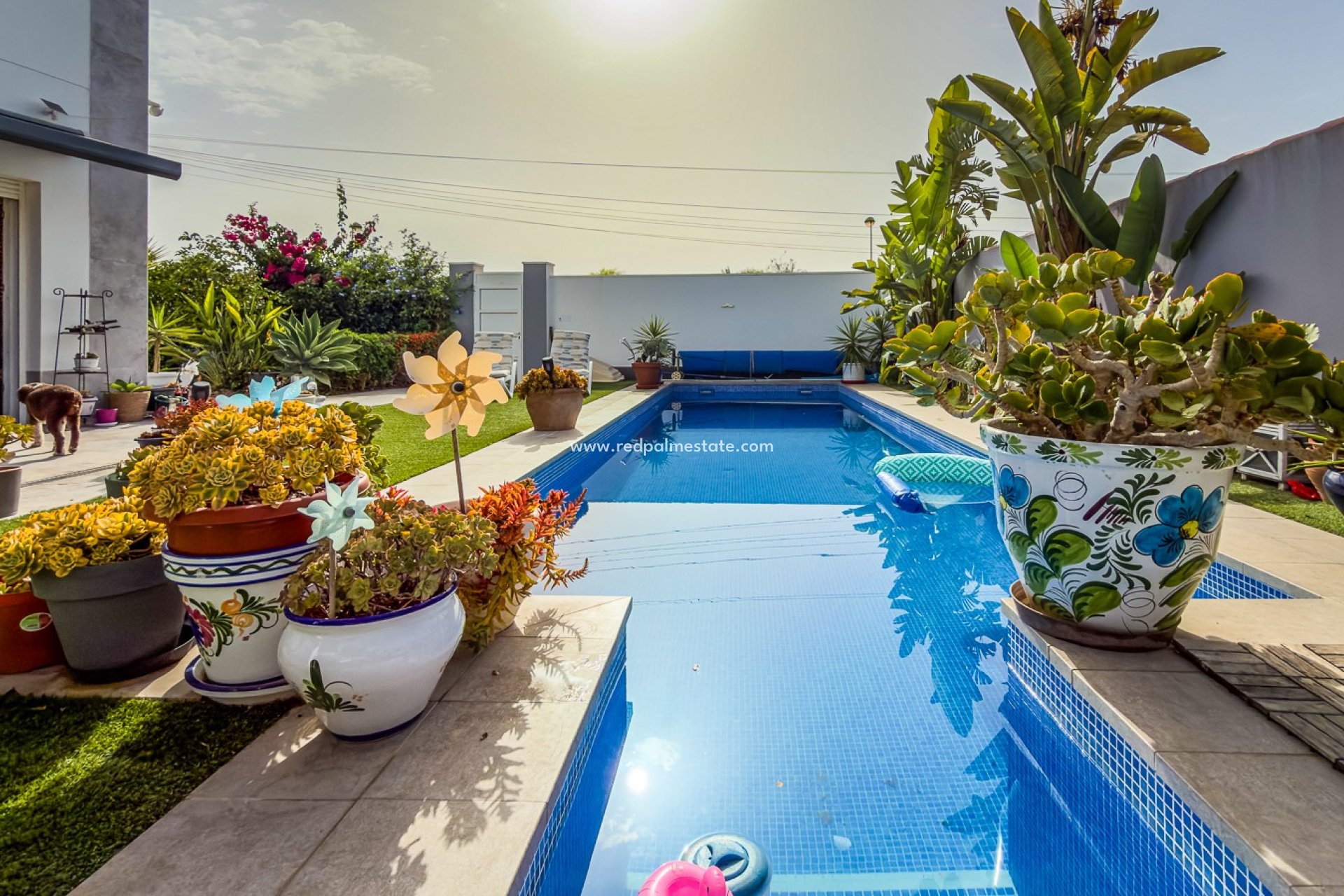 Återförsäljning - Villa -
Torrevieja