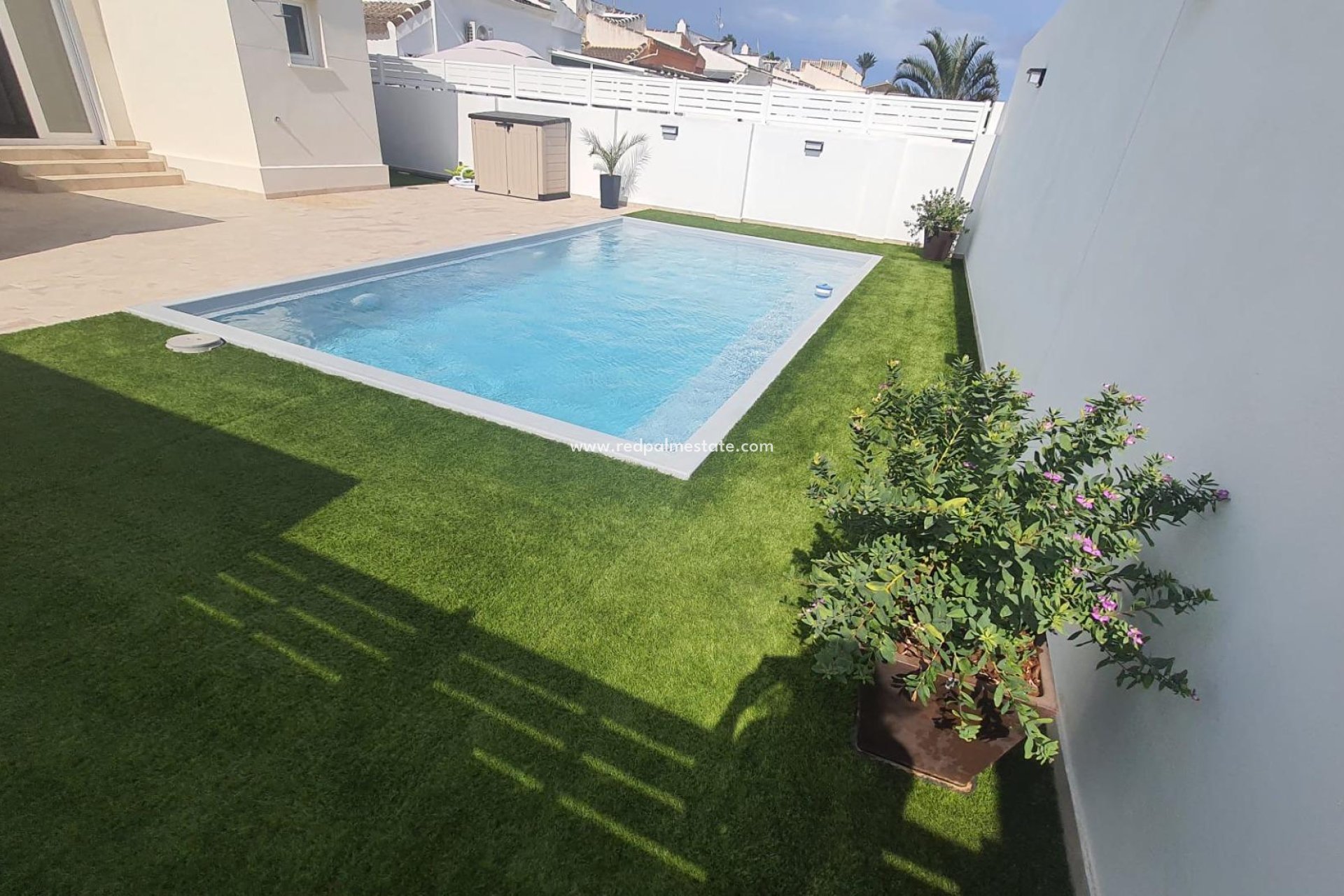 Återförsäljning - Villa -
Torrevieja