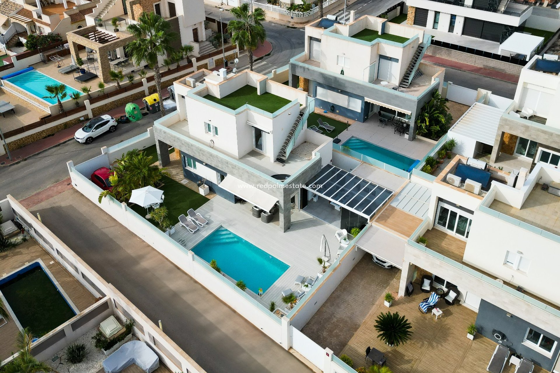 Återförsäljning - Villa -
Torrevieja