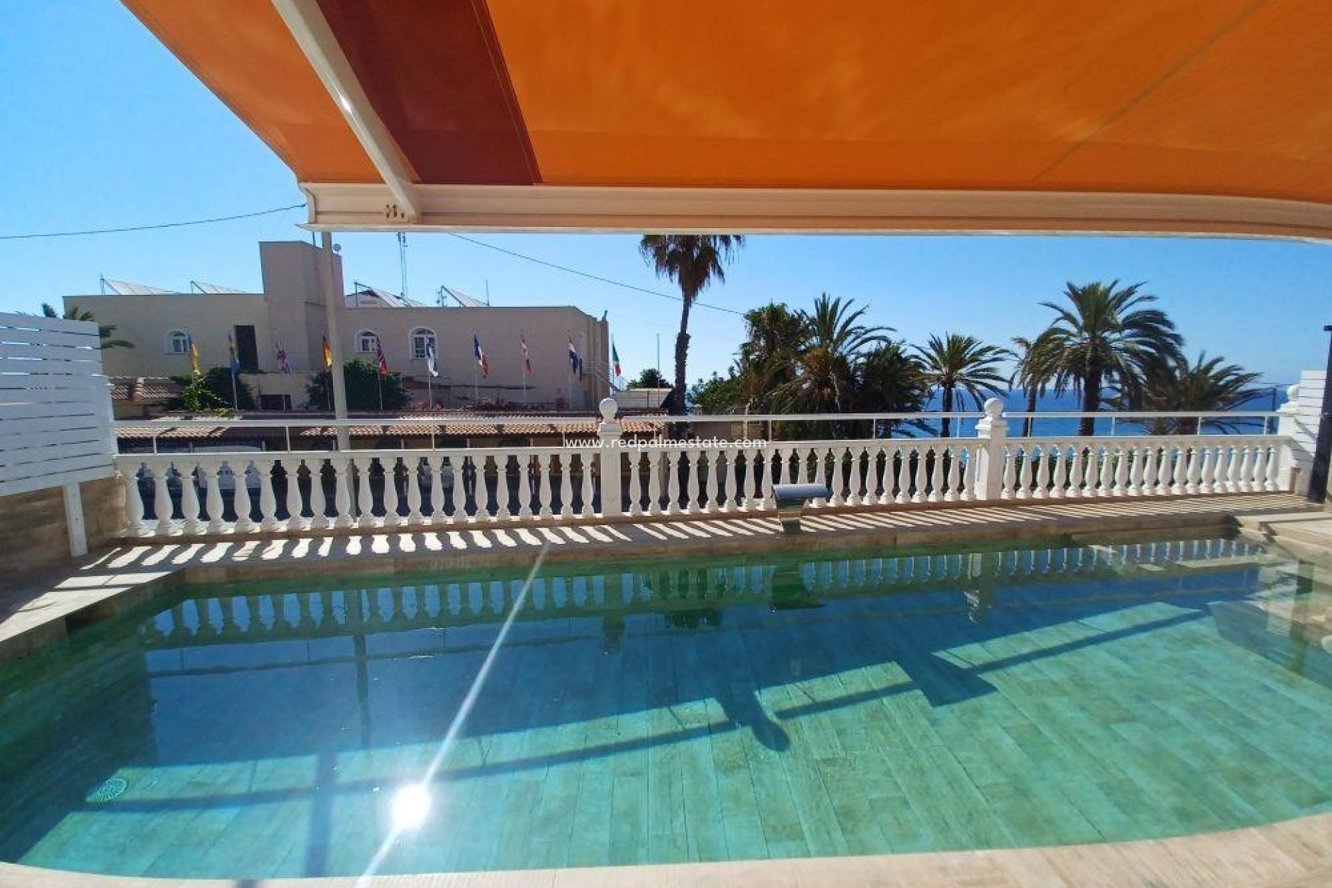 Återförsäljning - Villa -
Torrevieja