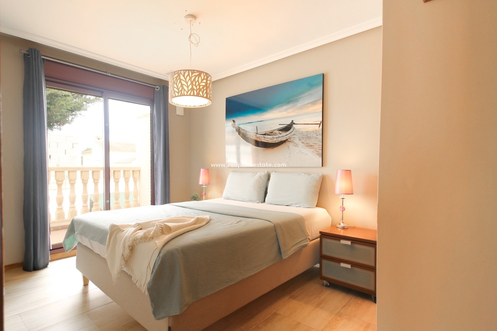 Återförsäljning - Villa -
Torrevieja