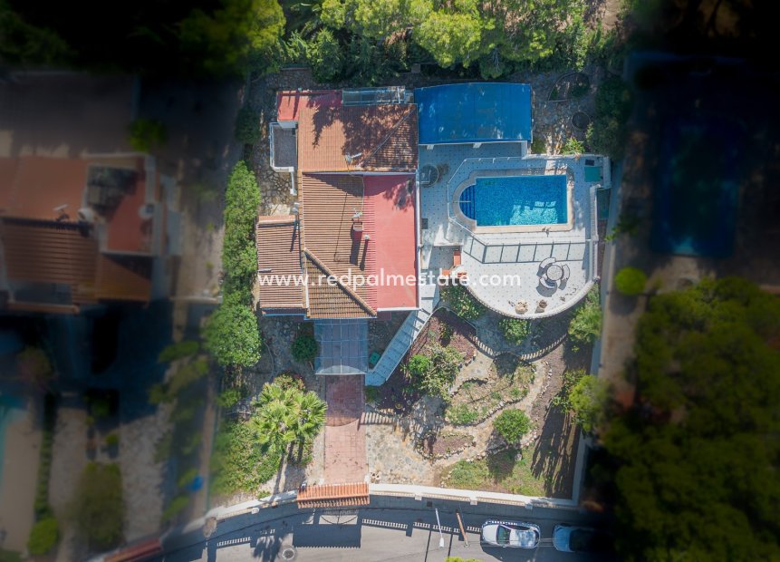 Återförsäljning - Villa -
Torrevieja