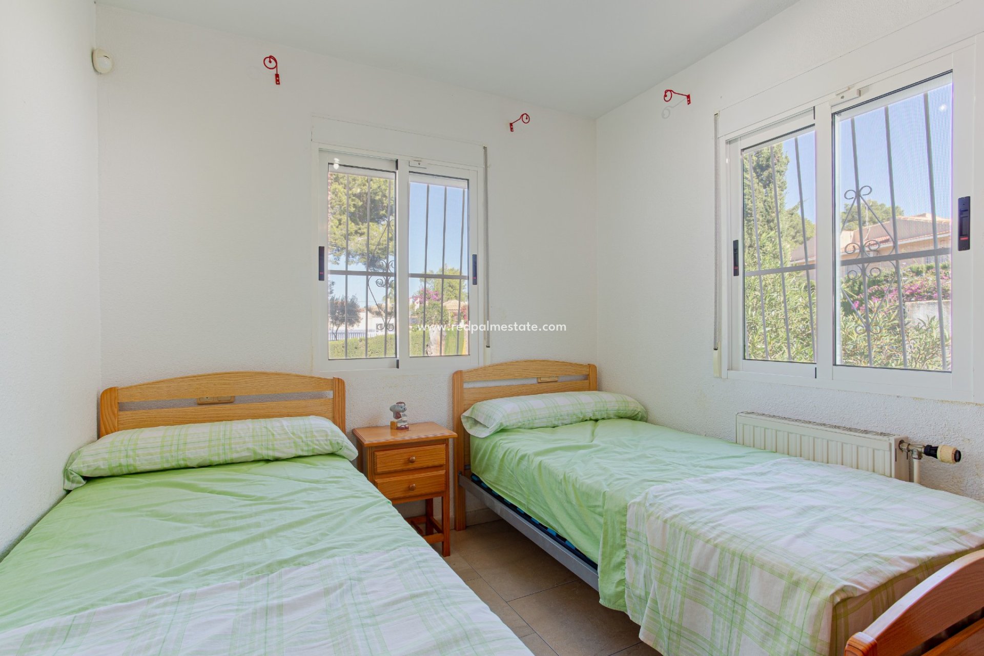 Återförsäljning - Villa -
Torrevieja