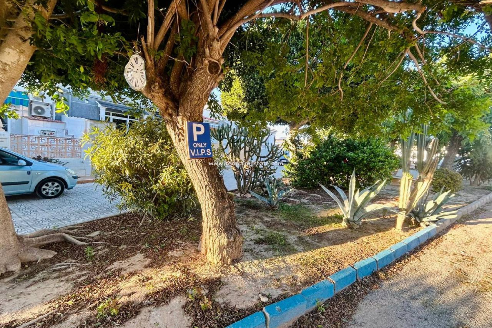 Återförsäljning - Villa -
Torrevieja