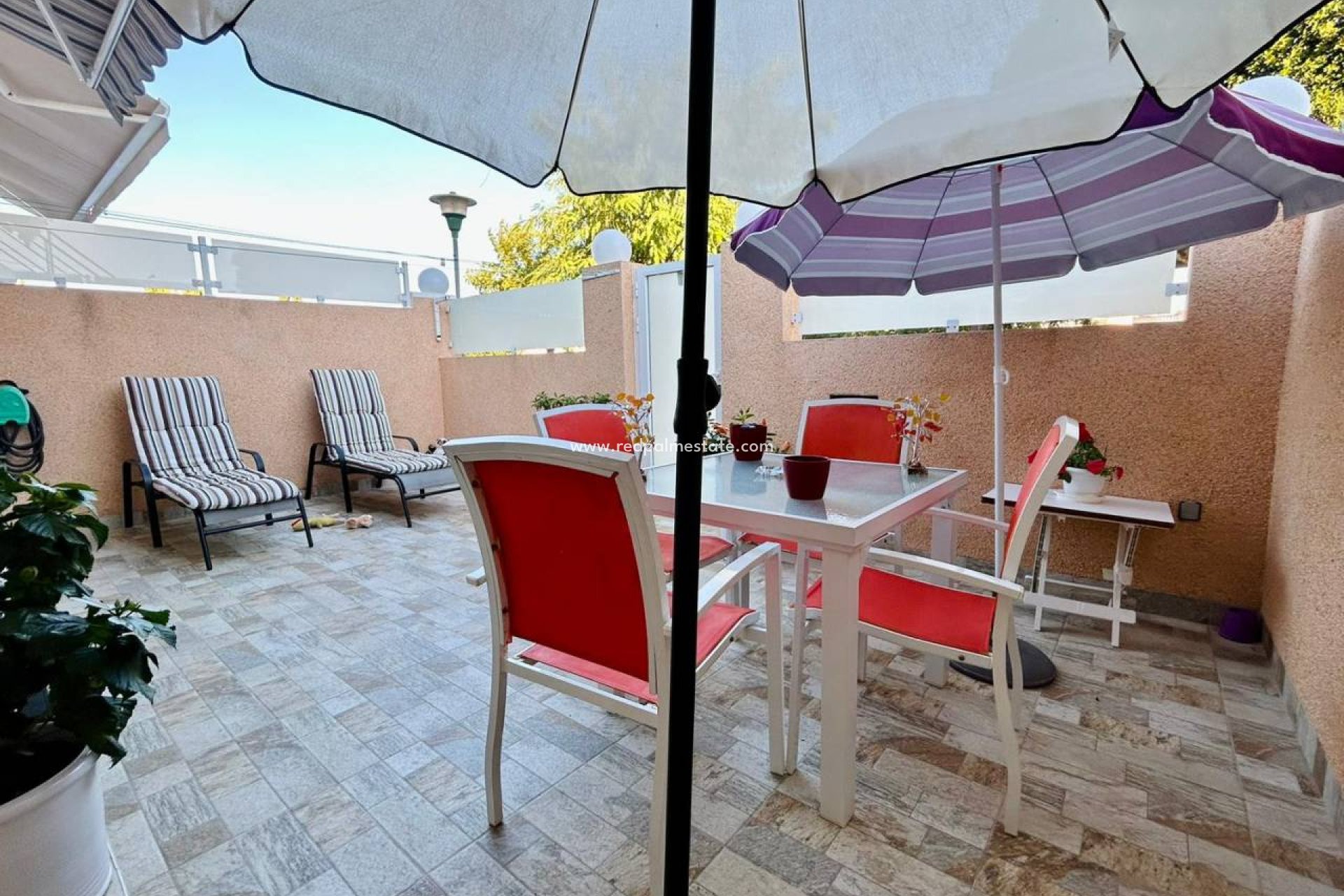 Återförsäljning - Villa -
Torrevieja