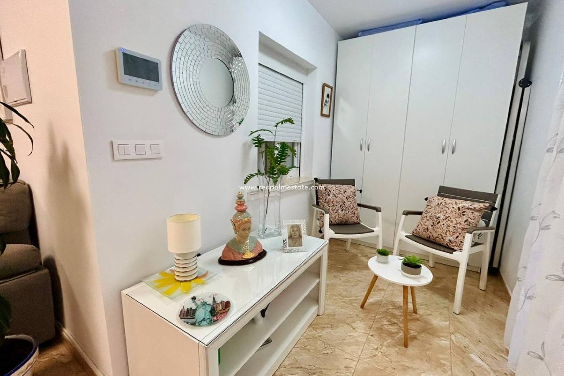 Återförsäljning - Villa -
Torrevieja