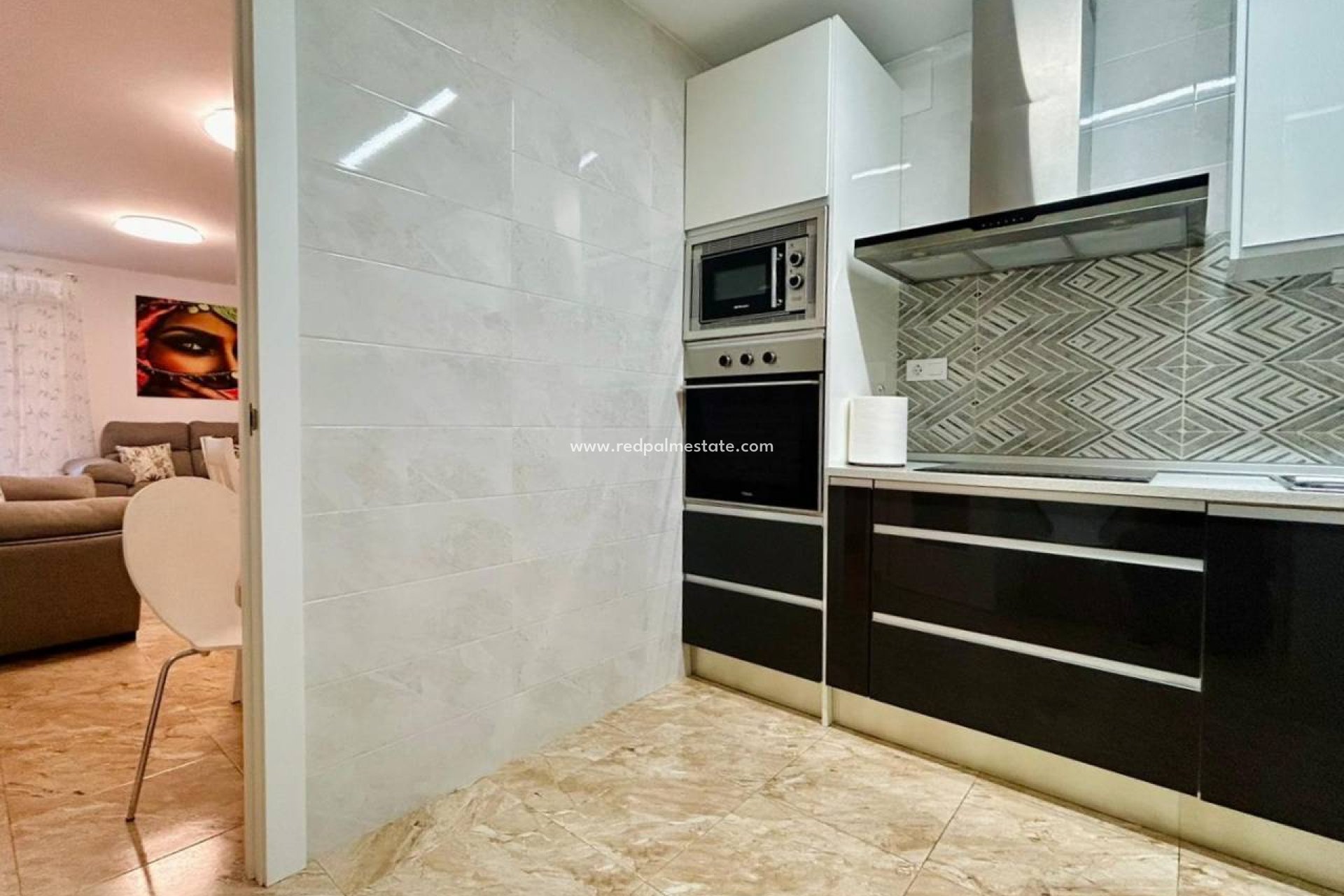 Återförsäljning - Villa -
Torrevieja