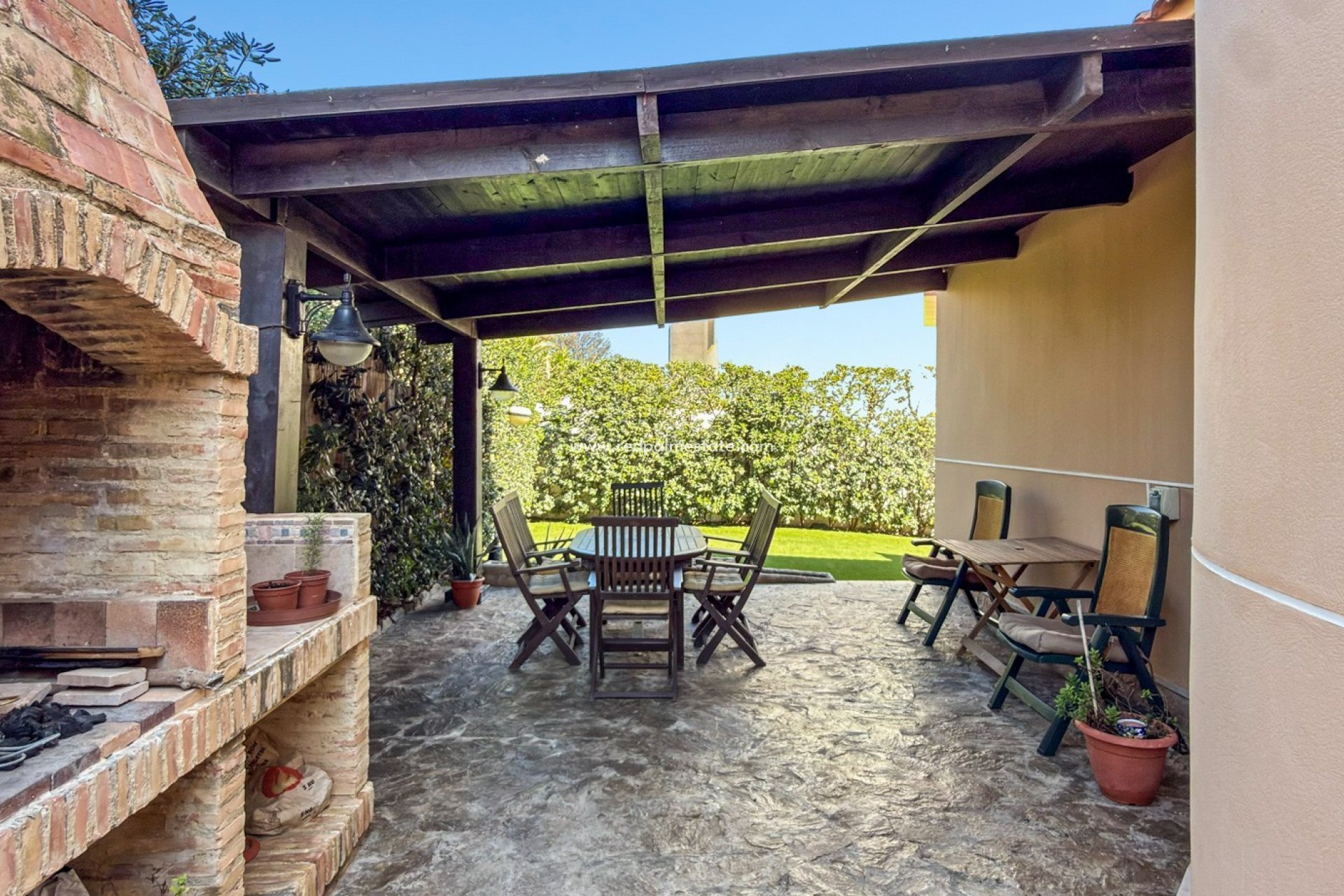 Återförsäljning - Villa -
Torrevieja