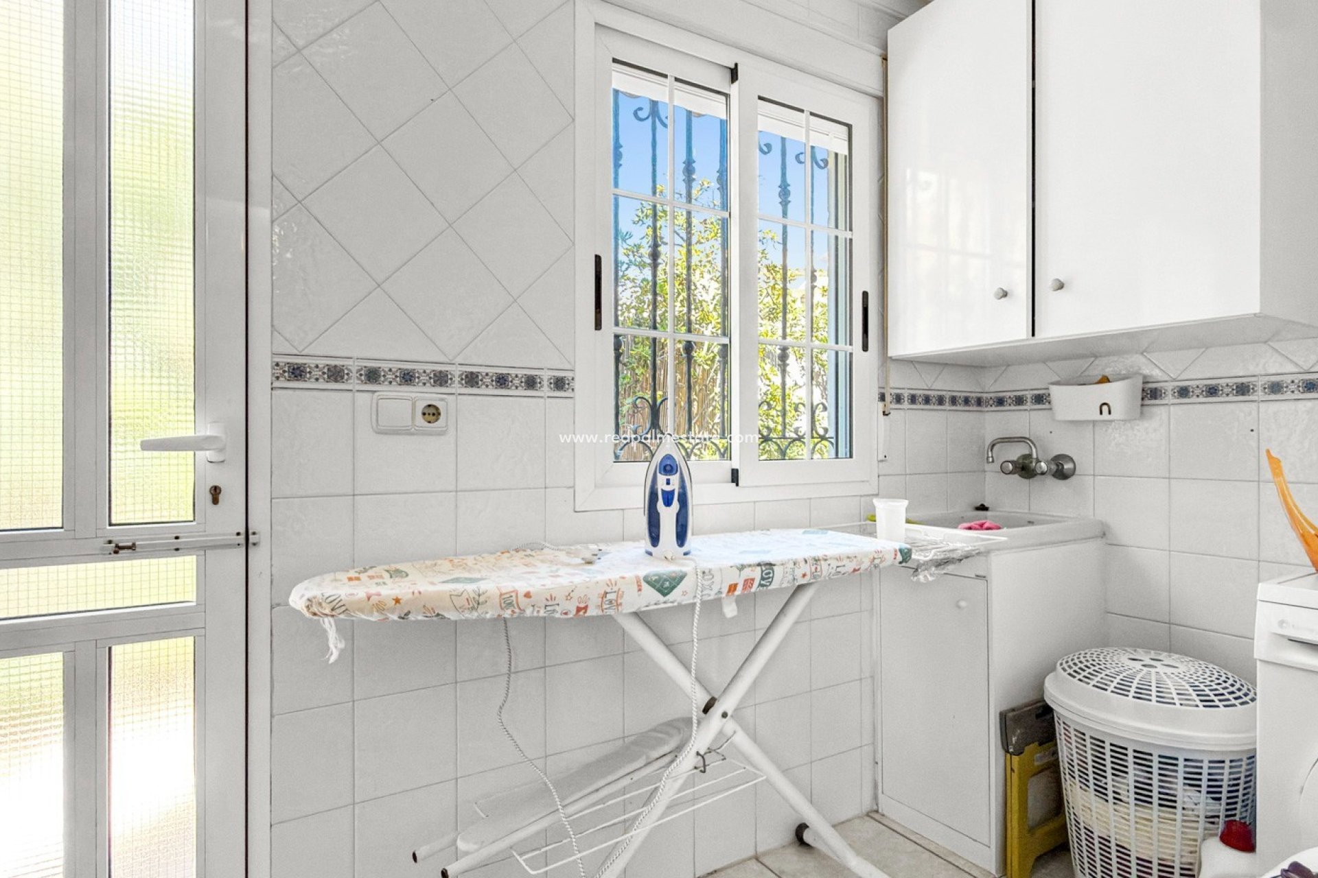 Återförsäljning - Villa -
Torrevieja