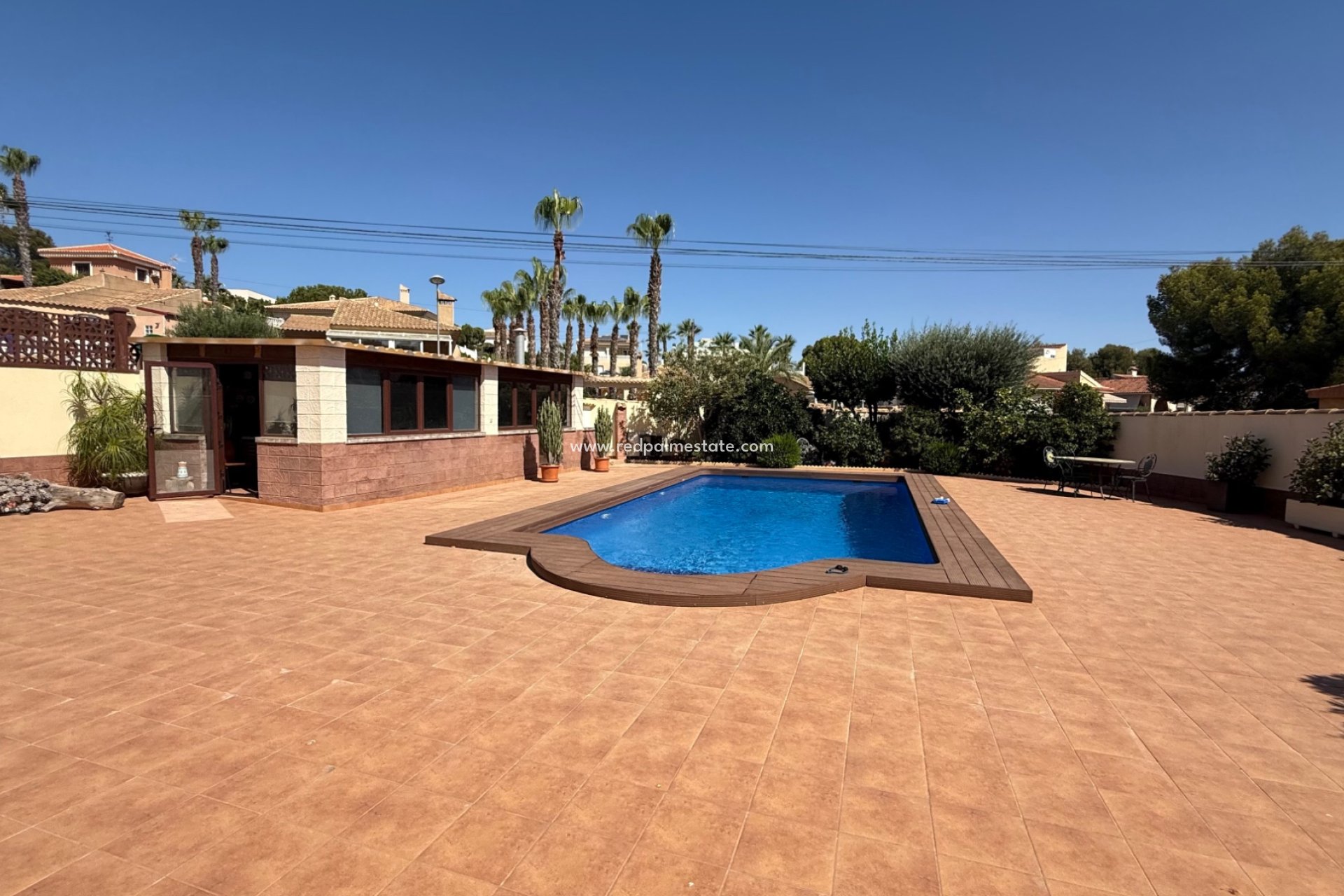 Återförsäljning - Villa -
Torrevieja
