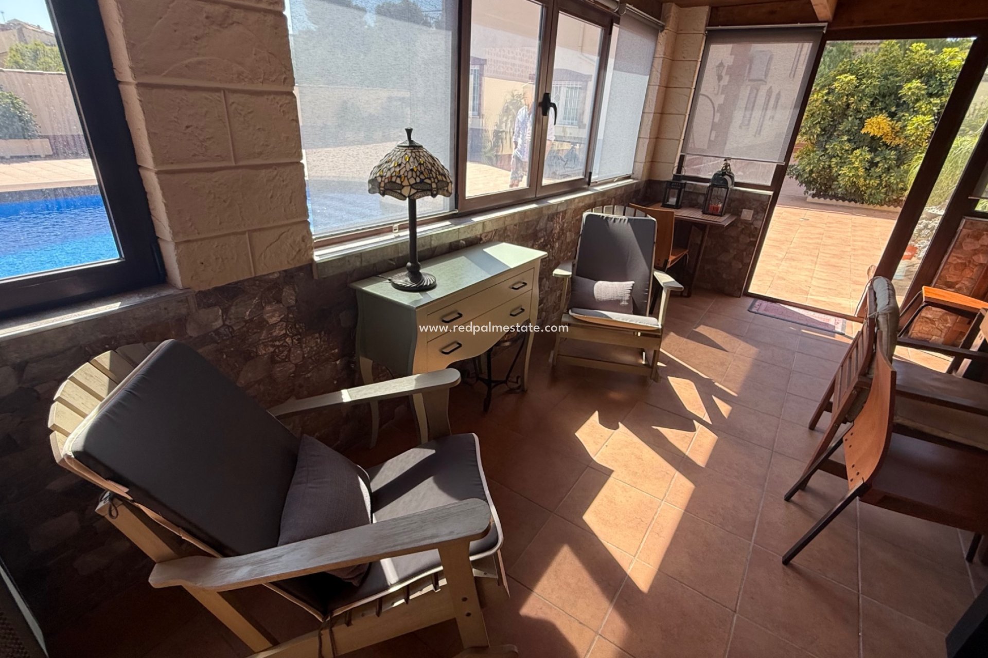 Återförsäljning - Villa -
Torrevieja