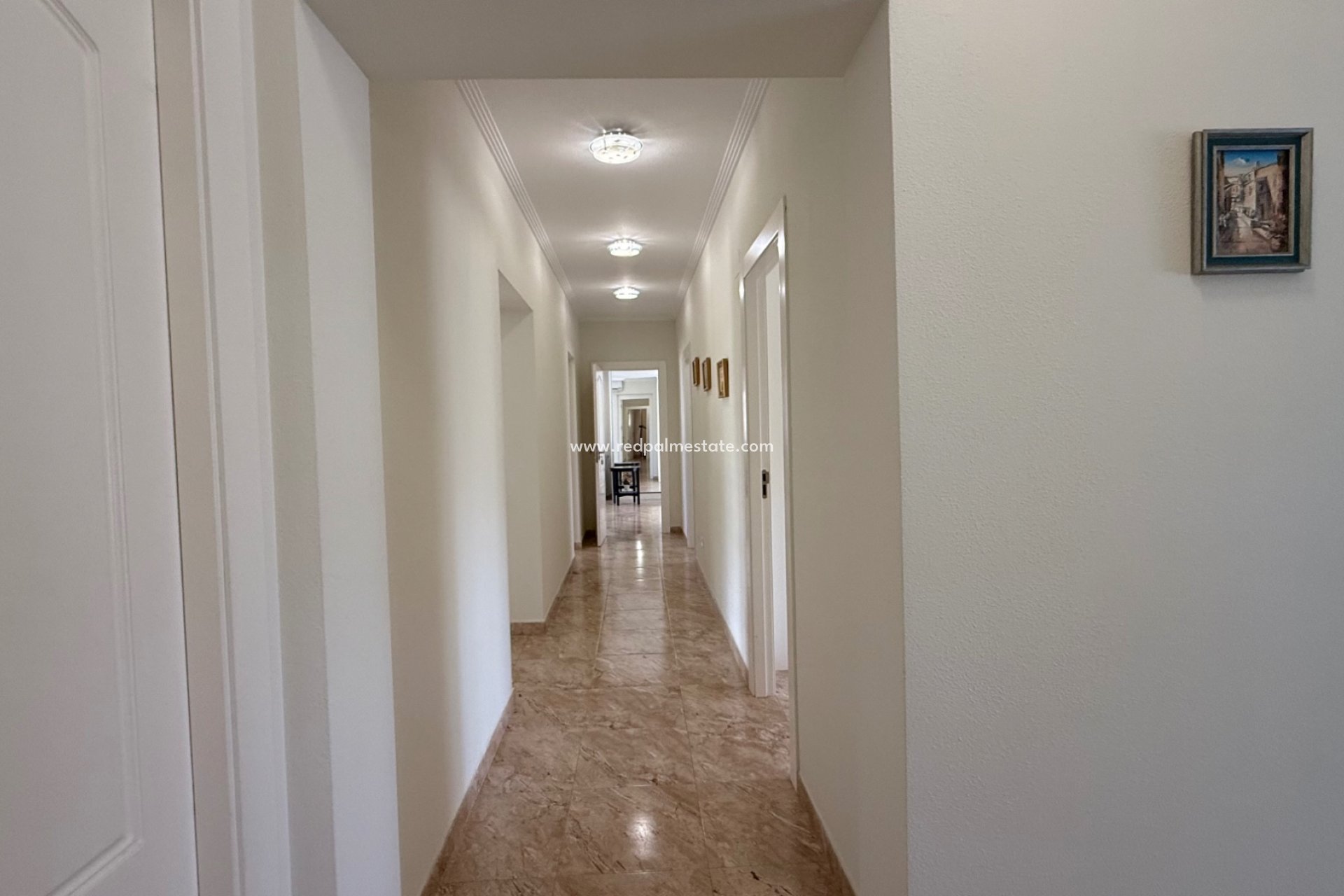 Återförsäljning - Villa -
Torrevieja