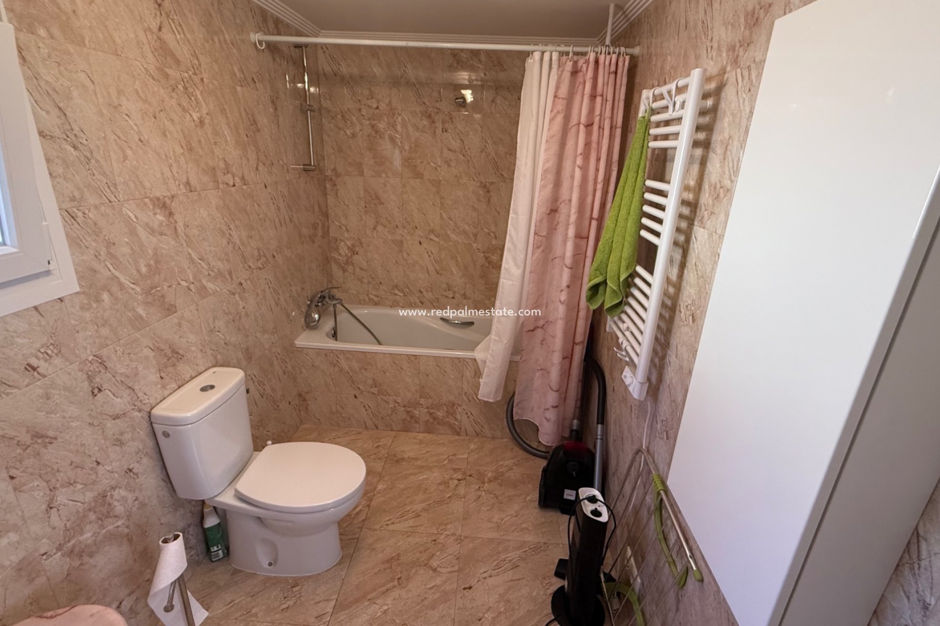 Återförsäljning - Villa -
Torrevieja