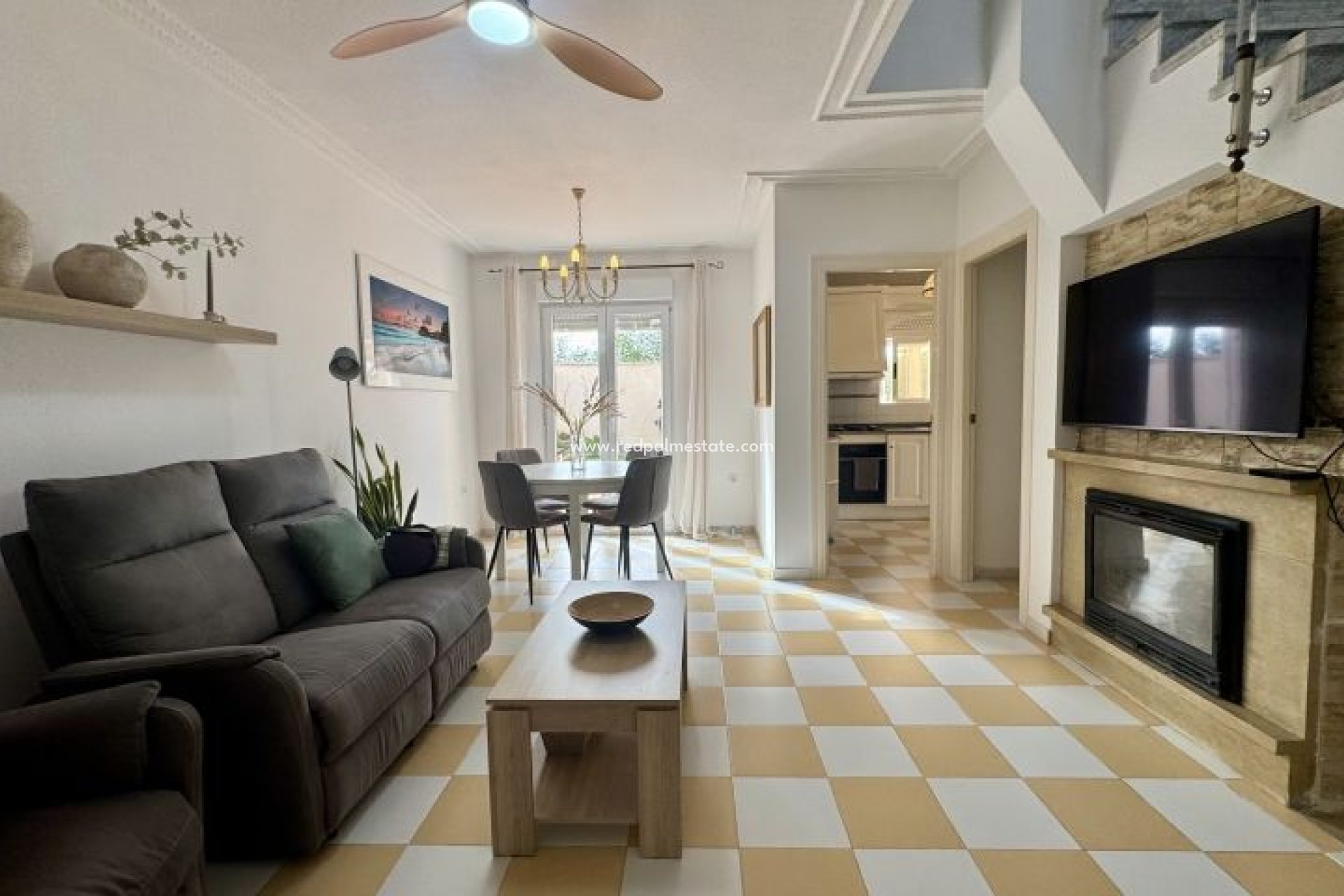 Återförsäljning - Villa -
Torrevieja