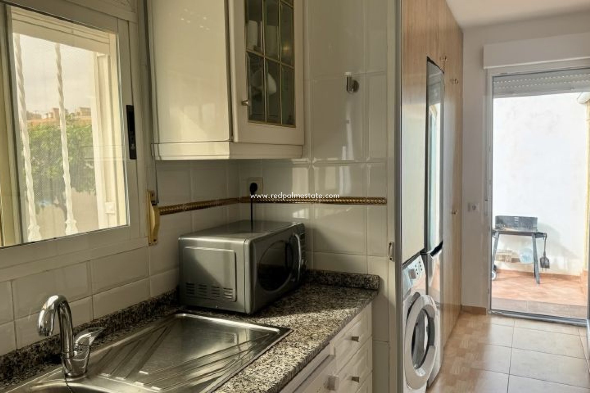 Återförsäljning - Villa -
Torrevieja
